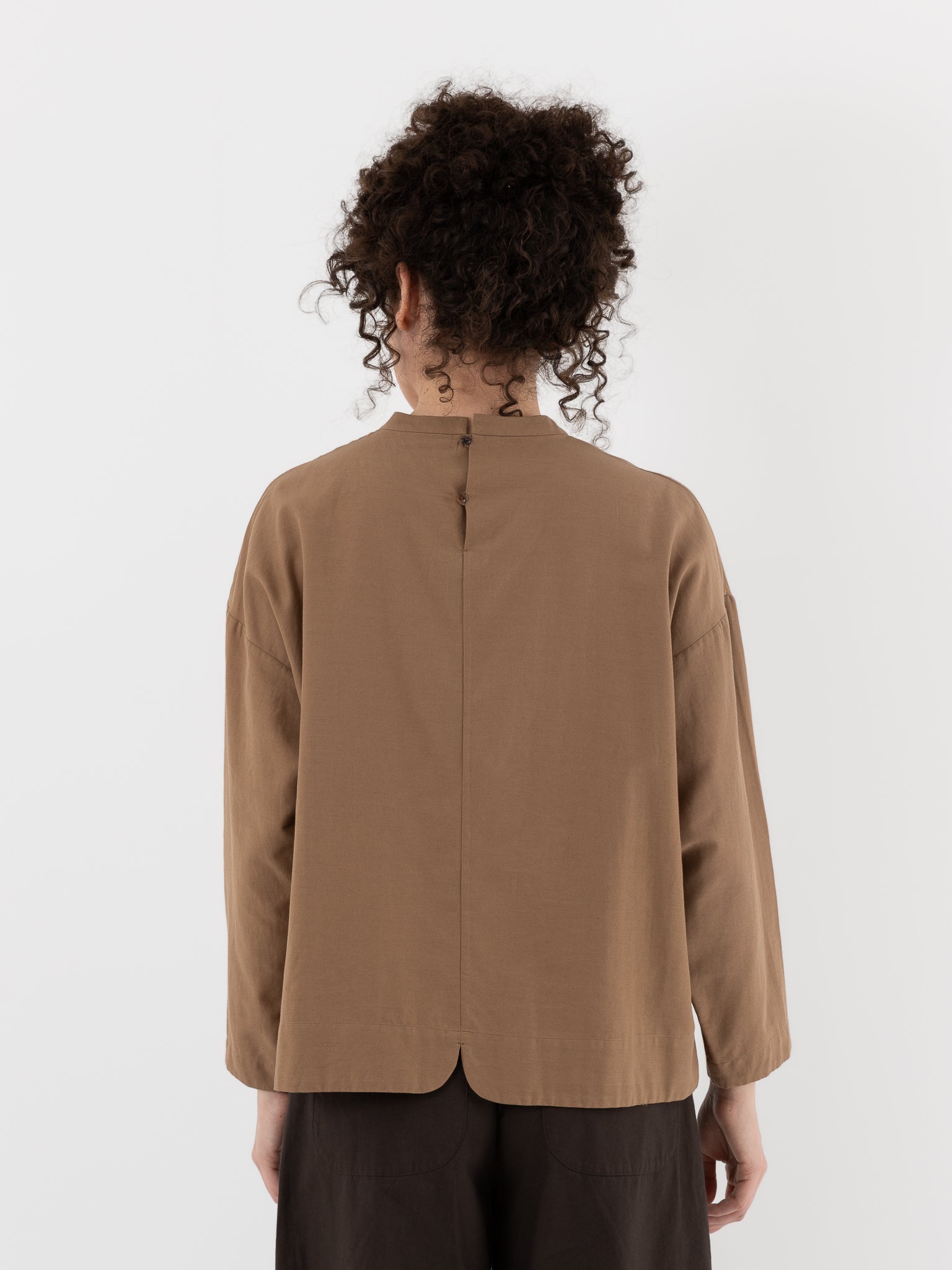 Arts & Science Bulky Slip - On Blouse in Dark Mocha Beige - ARTS & SCIENCE at Worthwhile - shop TOP