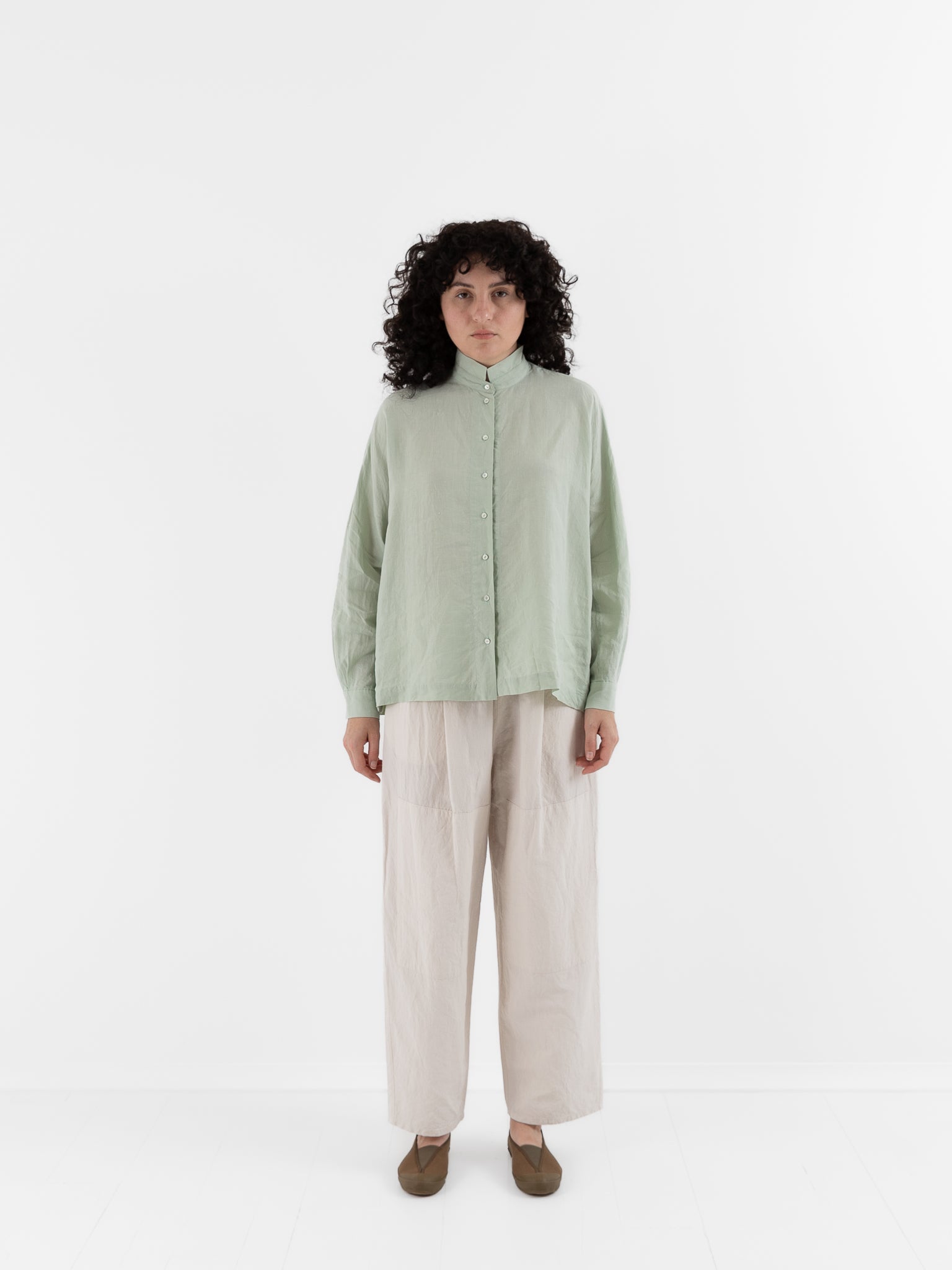 Arts & Science One Tuck Relaxed Fit Pants in Ivory - ARTS & SCIENCE at Worthwhile - shop PANT