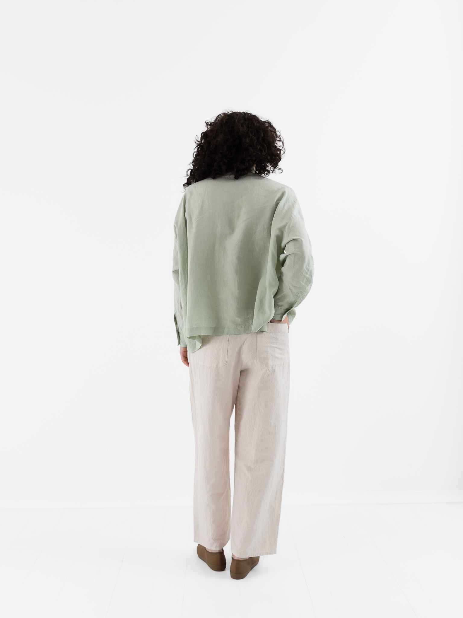 Arts & Science One Tuck Relaxed Fit Pants in Ivory - ARTS & SCIENCE at Worthwhile - shop PANT