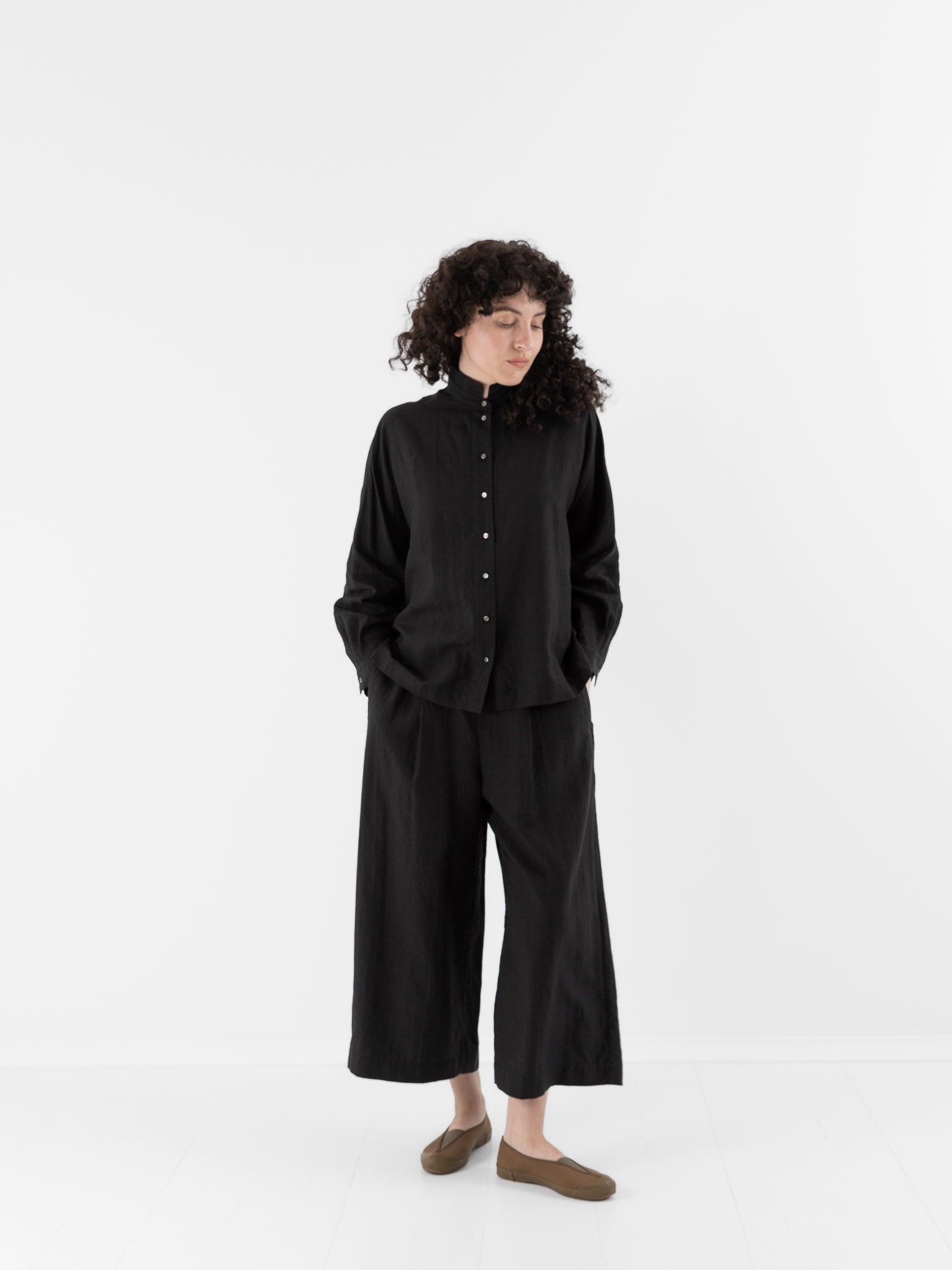Arts & Science Back Tuck Easy Wide Pants in Black - ARTS & SCIENCE at Worthwhile - shop PANT