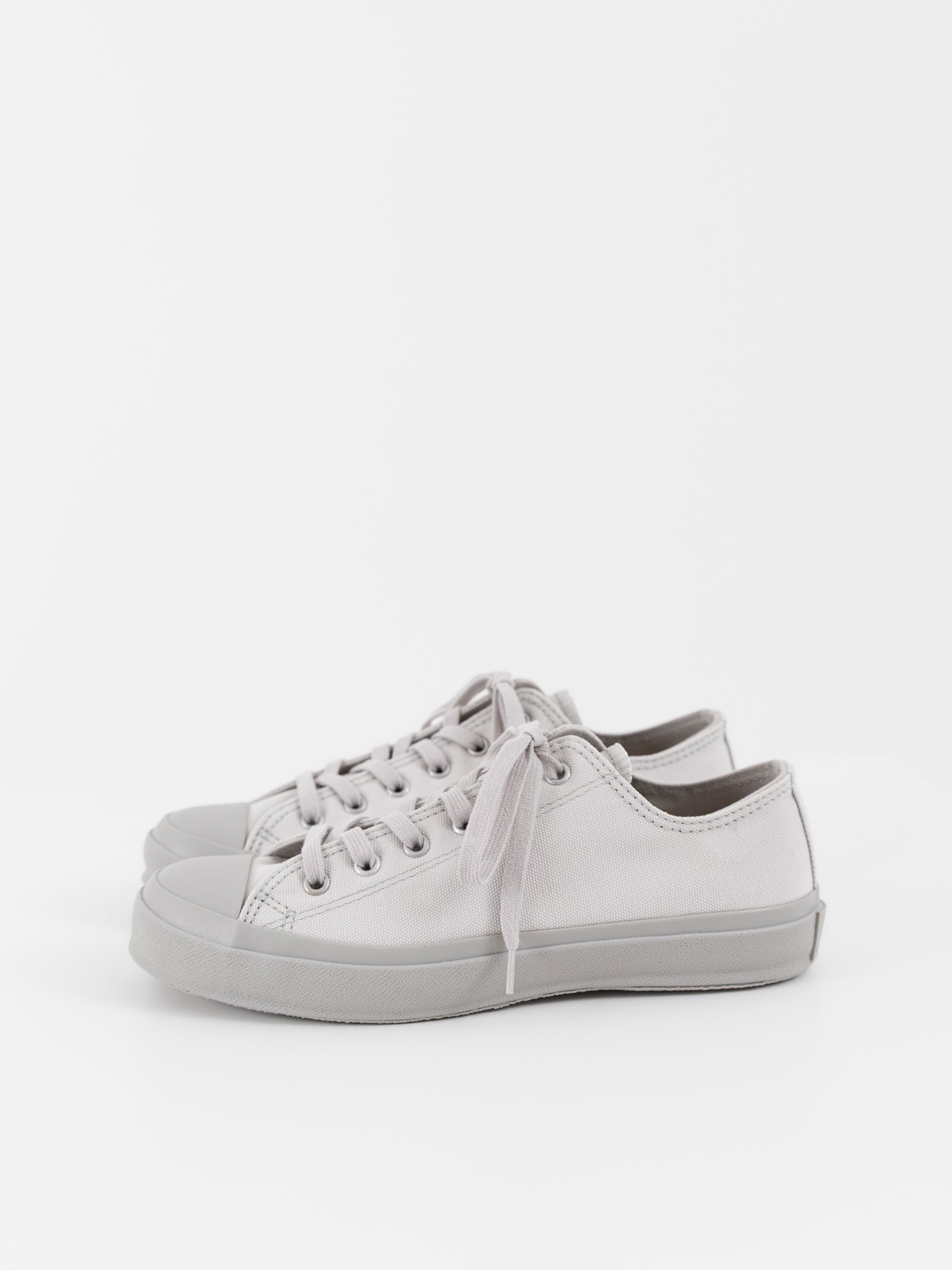 Arts & Science Moonstar Low Basket Shoe in Vintage White - ARTS & SCIENCE at Worthwhile - shop SHOES