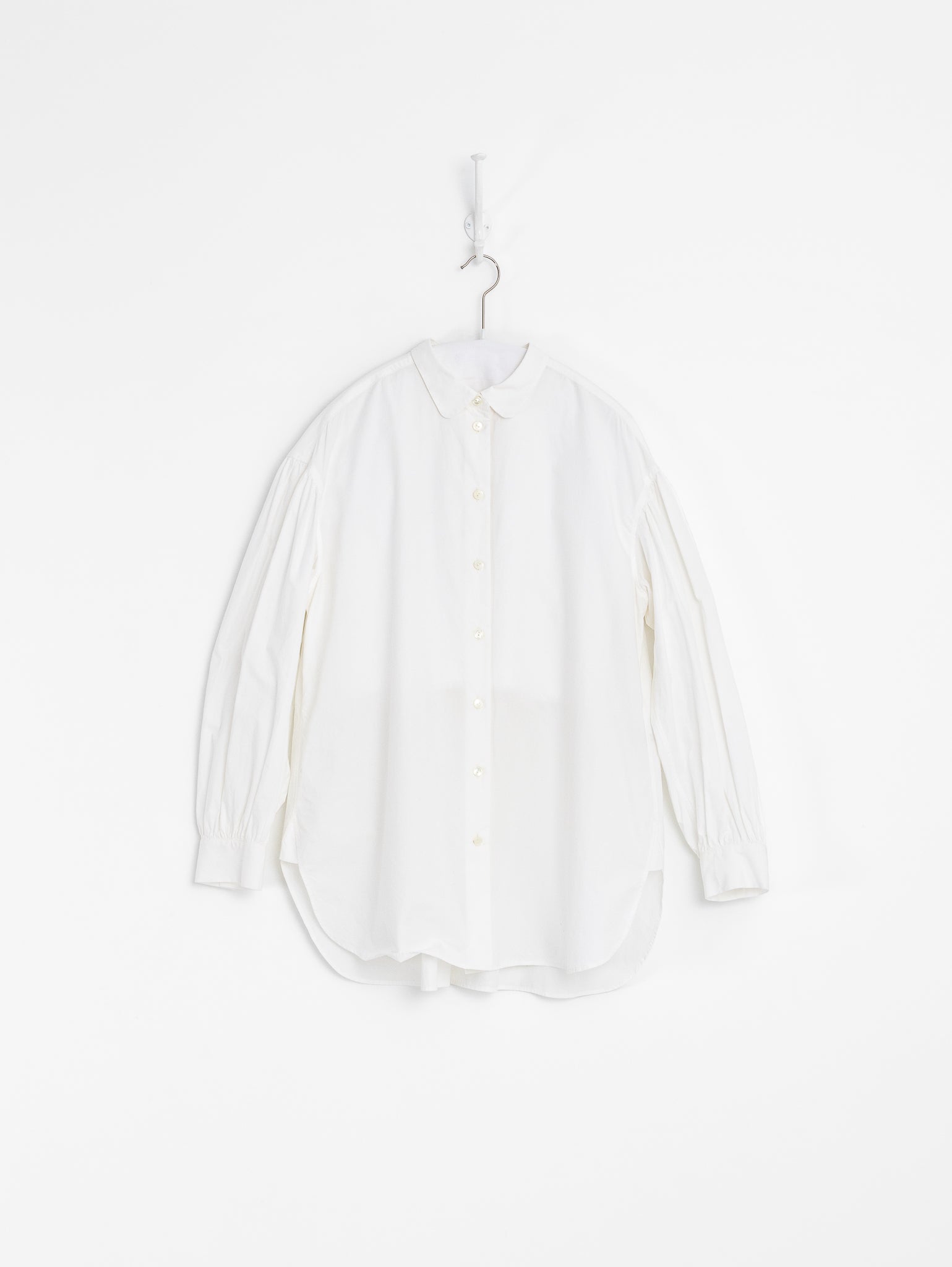 Arts & Science Bulky Gather Shirt in Off White - ARTS & SCIENCE at Worthwhile - shop Unclassified