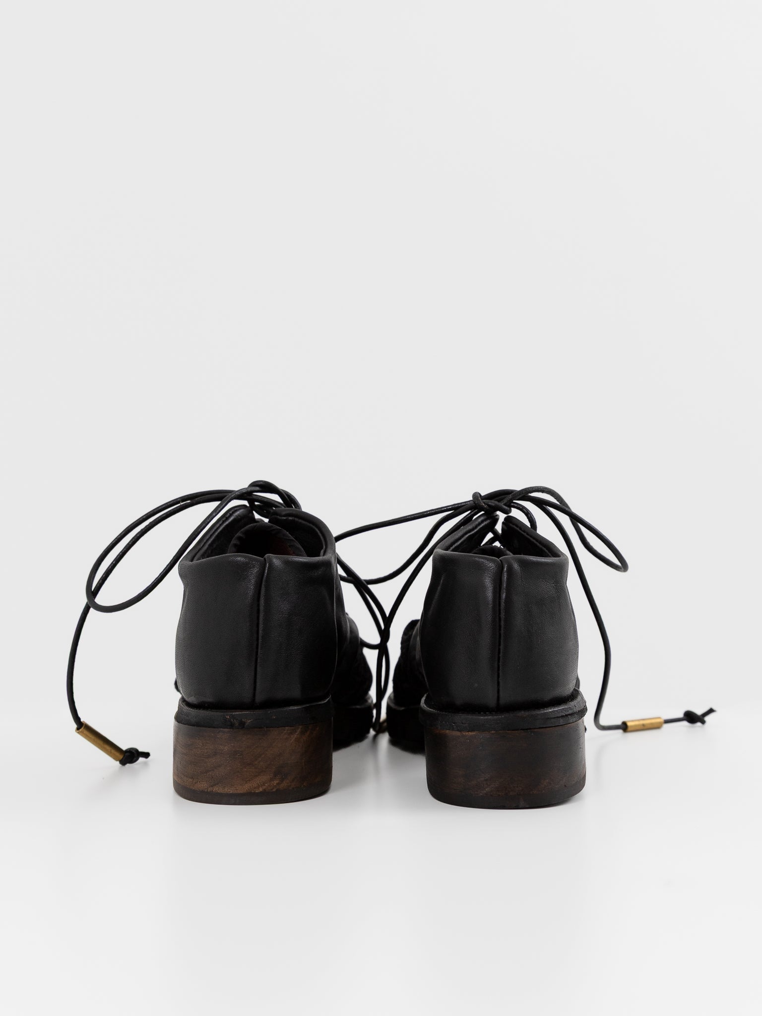 Atelier Inscrire Hecate Shoe in Black - ATELIER INSCRIRE at Worthwhile - shop SHOES