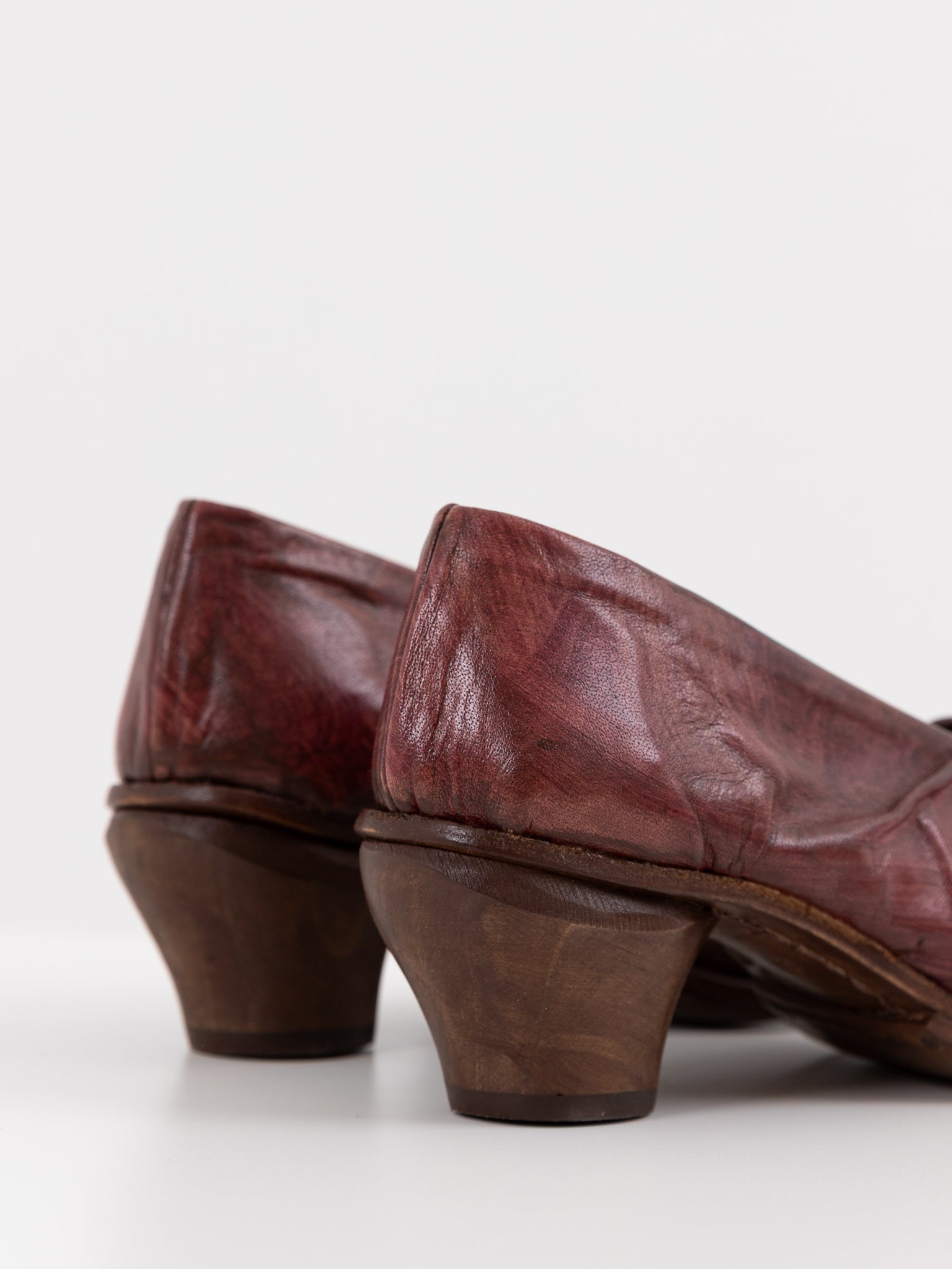Atelier Inscrire Laurus Shoe in Pink - ATELIER INSCRIRE at Worthwhile - shop SHOES