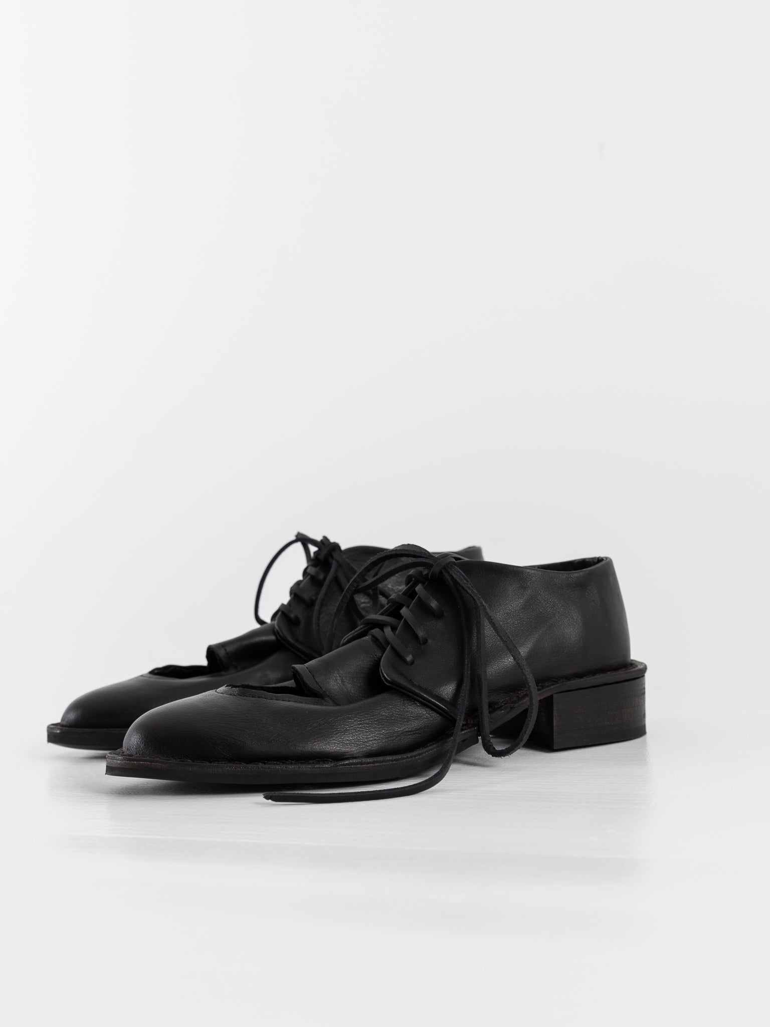 Atelier Inscrire Open Vampe Shoe in Black - ATELIER INSCRIRE at Worthwhile - shop SHOES