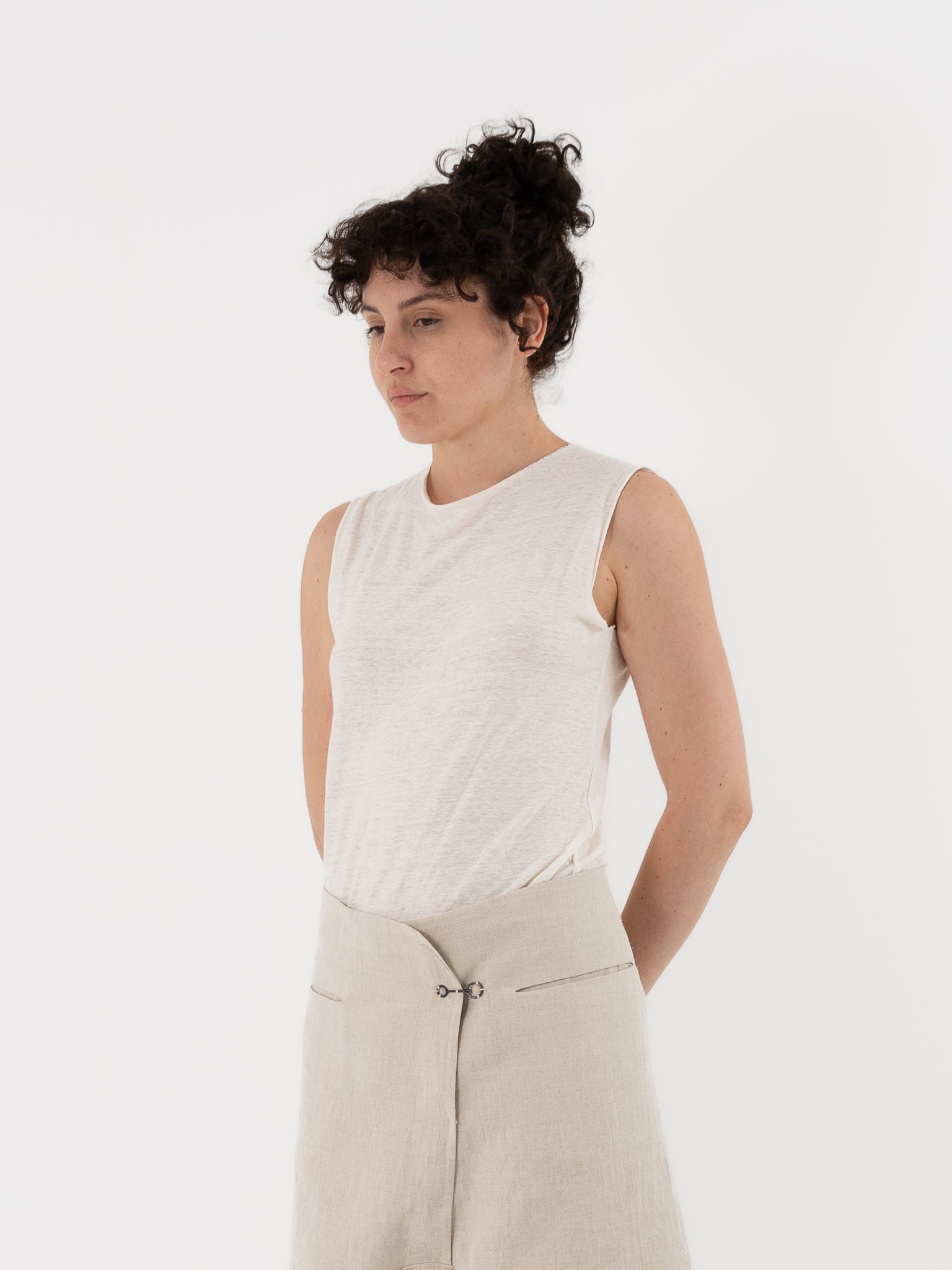 Atelier Suppan Linen Tank 65 in White - ATELIER SUPPAN at Worthwhile - shop TOP