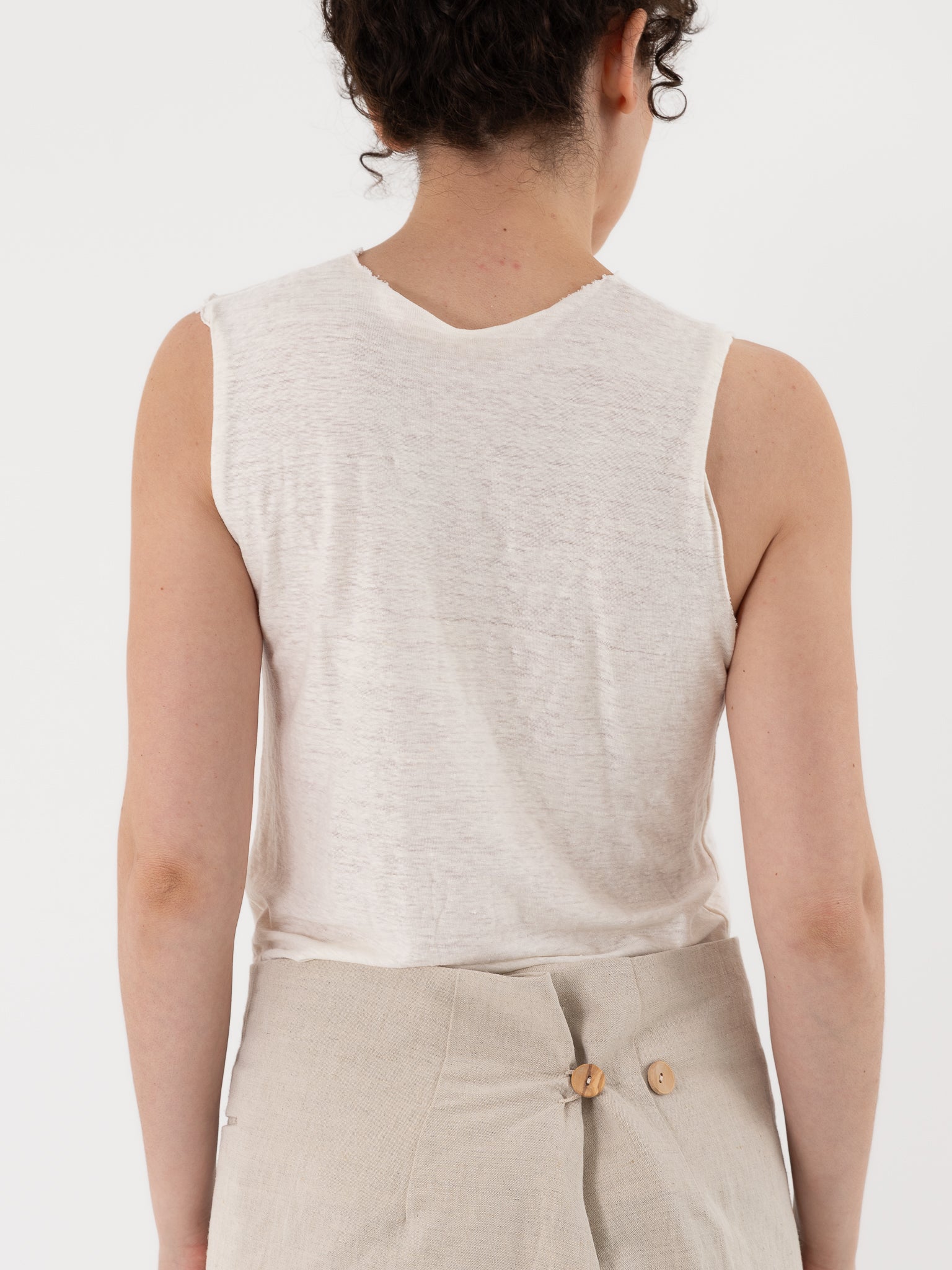 Atelier Suppan Linen Tank 65 in White - ATELIER SUPPAN at Worthwhile - shop TOP