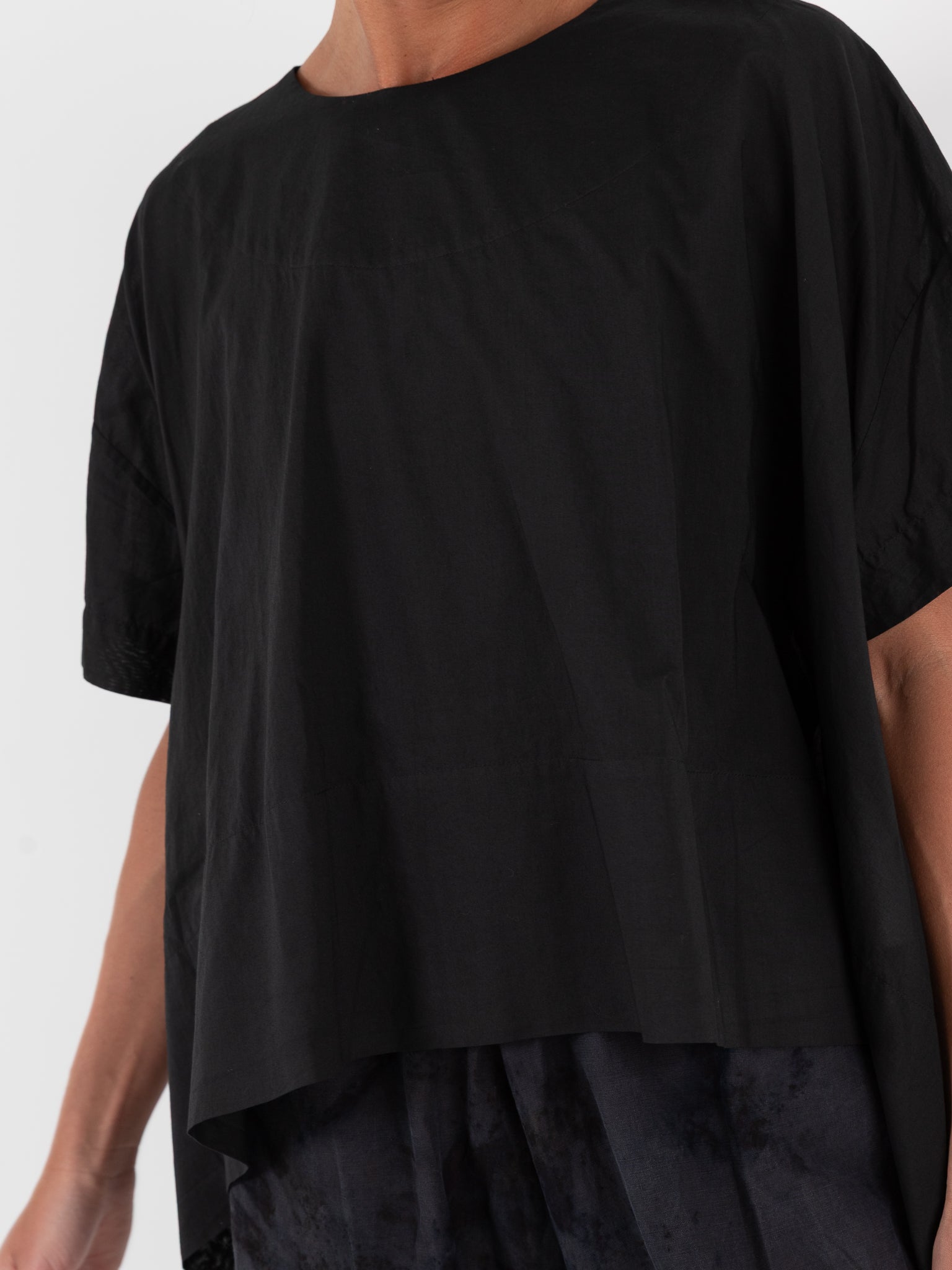 Atelier Suppan Oversize Top 45 in Black - ATELIER SUPPAN at Worthwhile - shop TOP