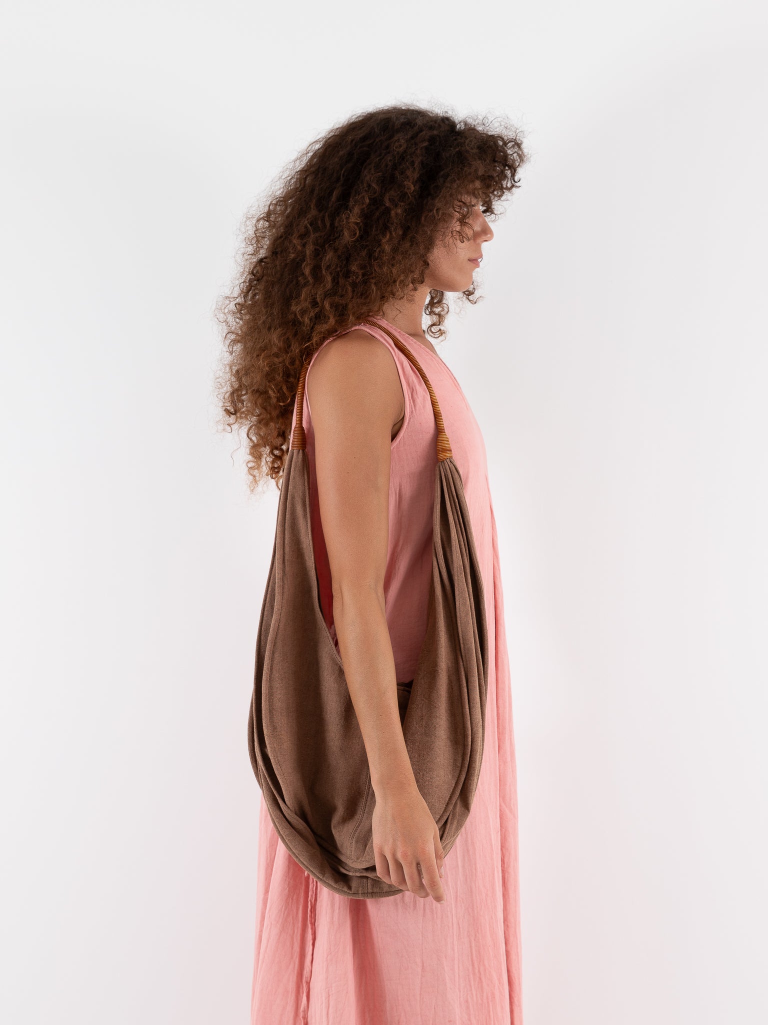 The Backward Vendor Crossbody Jellyfish Bag - Worthwhile
