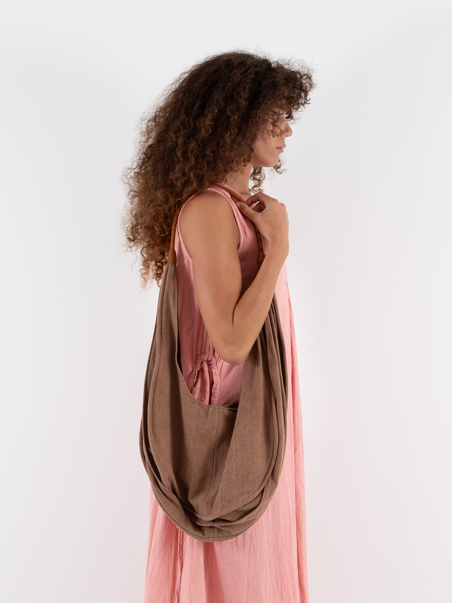 The Backward Vendor Crossbody Jellyfish Bag - Worthwhile