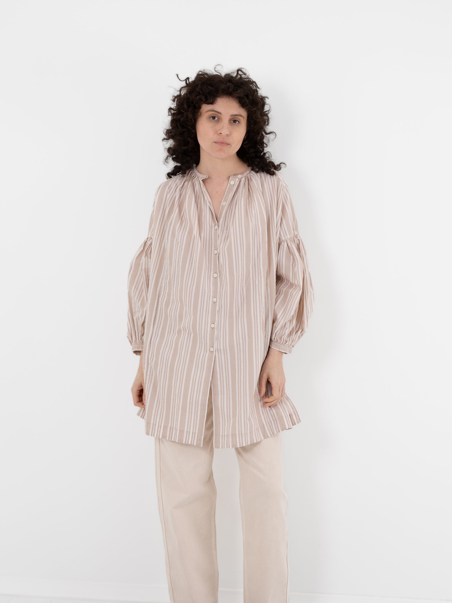 【美品】CASEY CASEY リネン バンドカラー プルオーバーシャツ Casey Casey 3 By 3 Shirt in Stripe No. 2 at Worthwhile