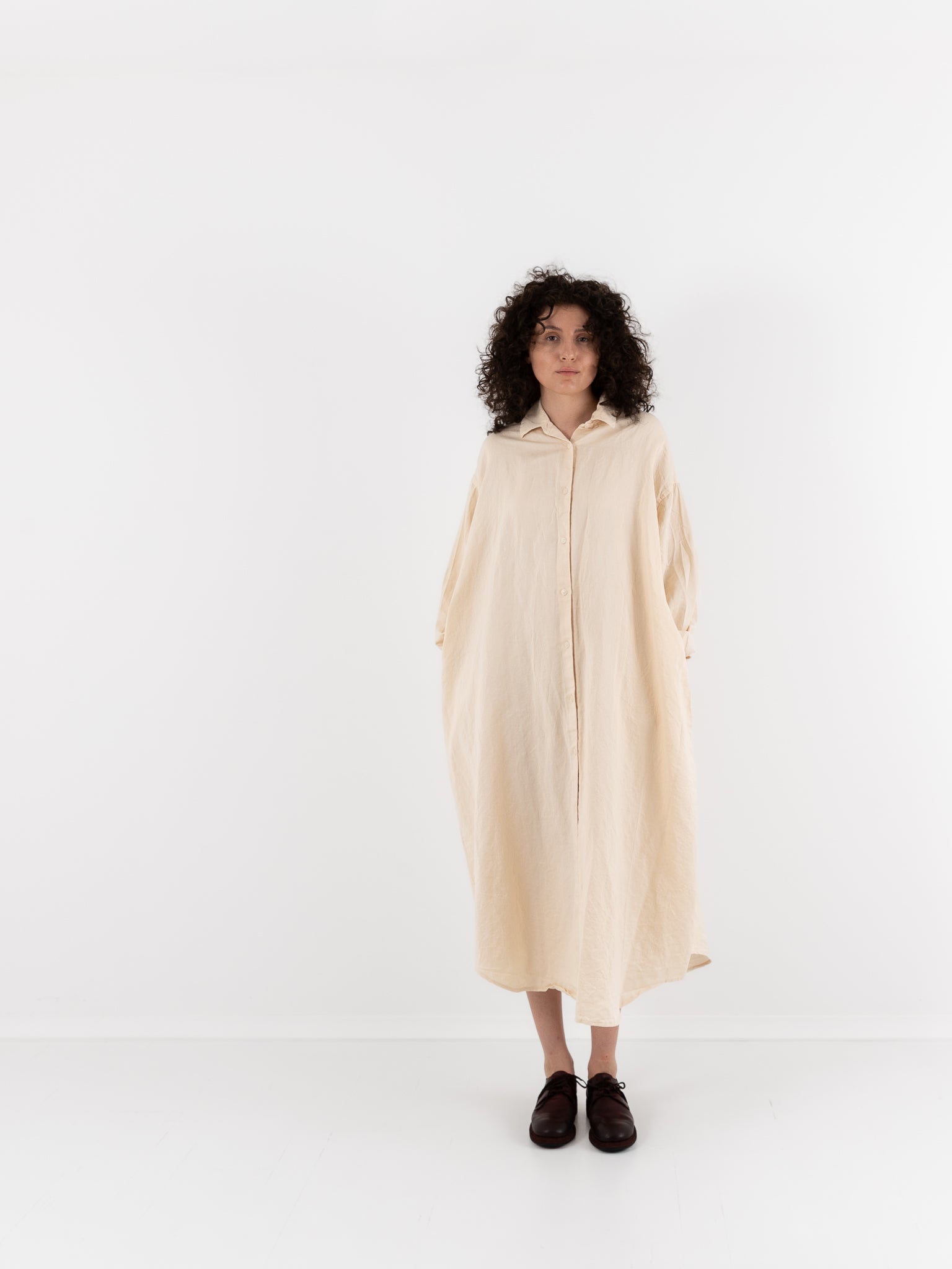 未使用　CASEY CASEY TIPPY DRESS シャツワンピース Casey Casey Tippy Dress in Natural at Worthwhile