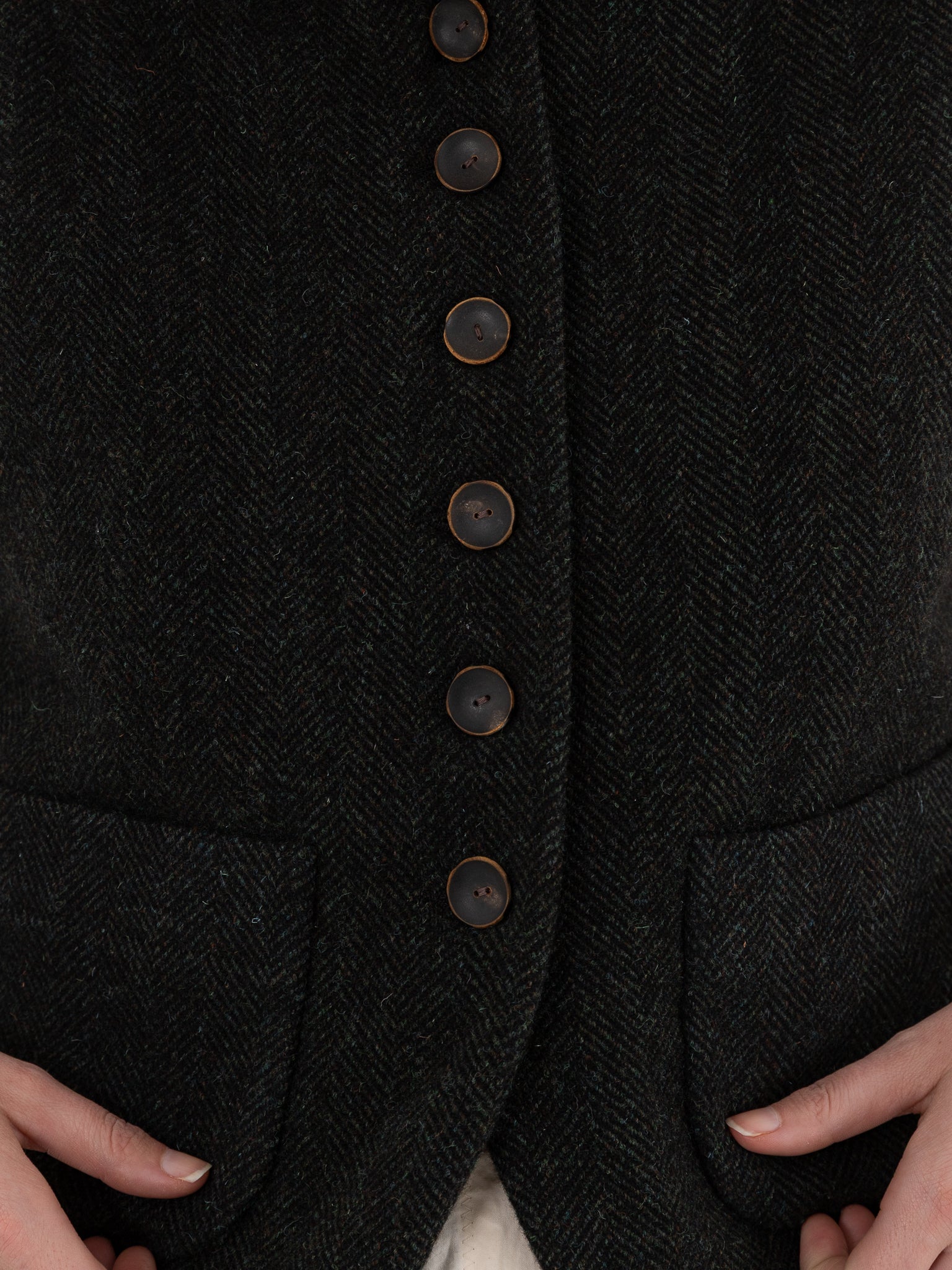 Der Antagonist Waistcoat 5 in Dark Forest - DER ANTAGONIST at Worthwhile - shop VEST