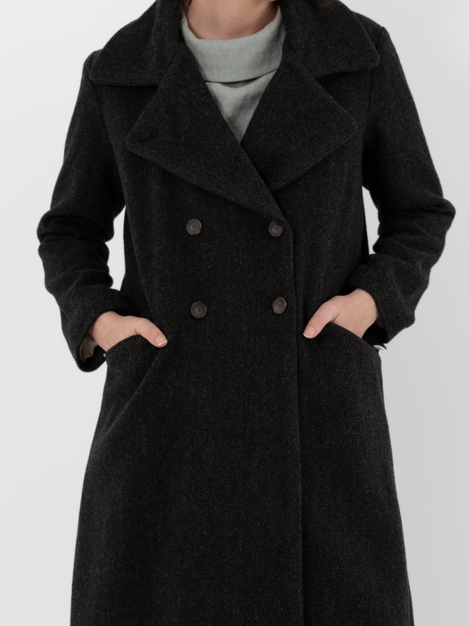 Der Antagonist Coat 58 in Dark Forest - DER ANTAGONIST at Worthwhile - shop COAT