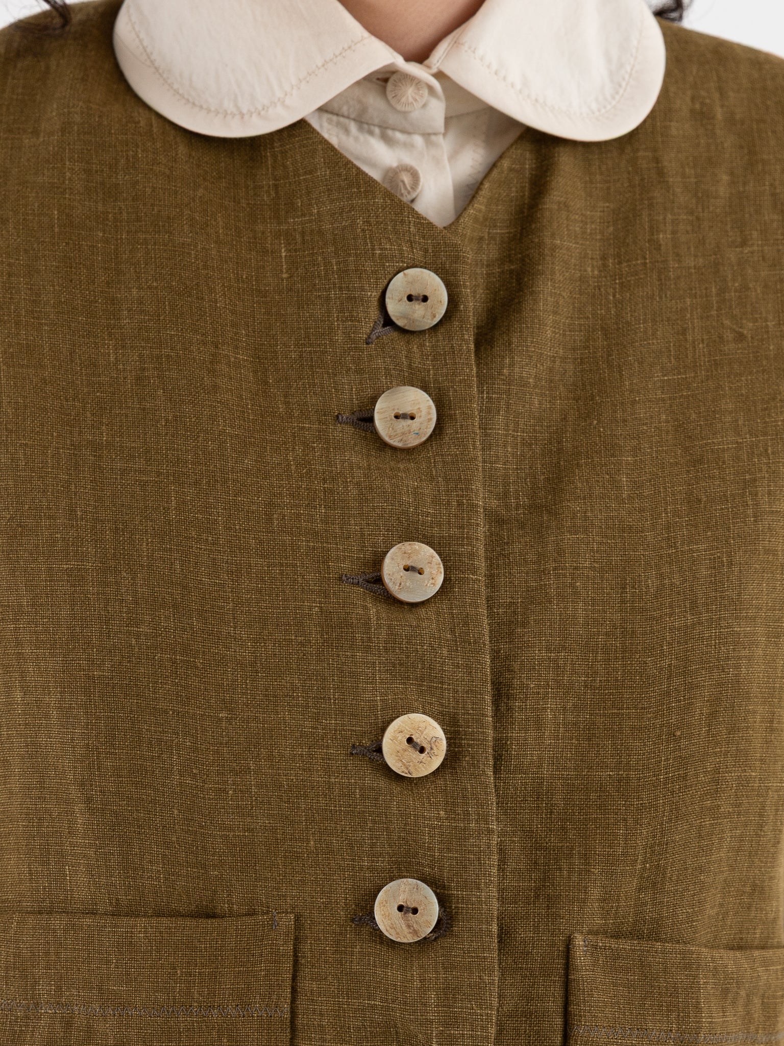 Der Antagonist Vest in Fir Green - DER ANTAGONIST at Worthwhile - shop VEST