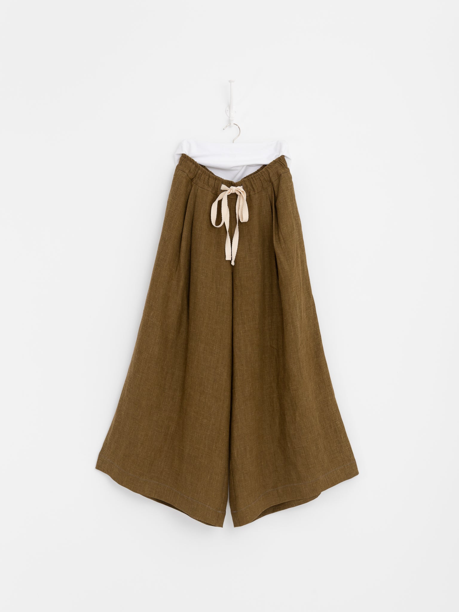 Der Antagonist Culotte in Fir Green - DER ANTAGONIST at Worthwhile - shop PANT