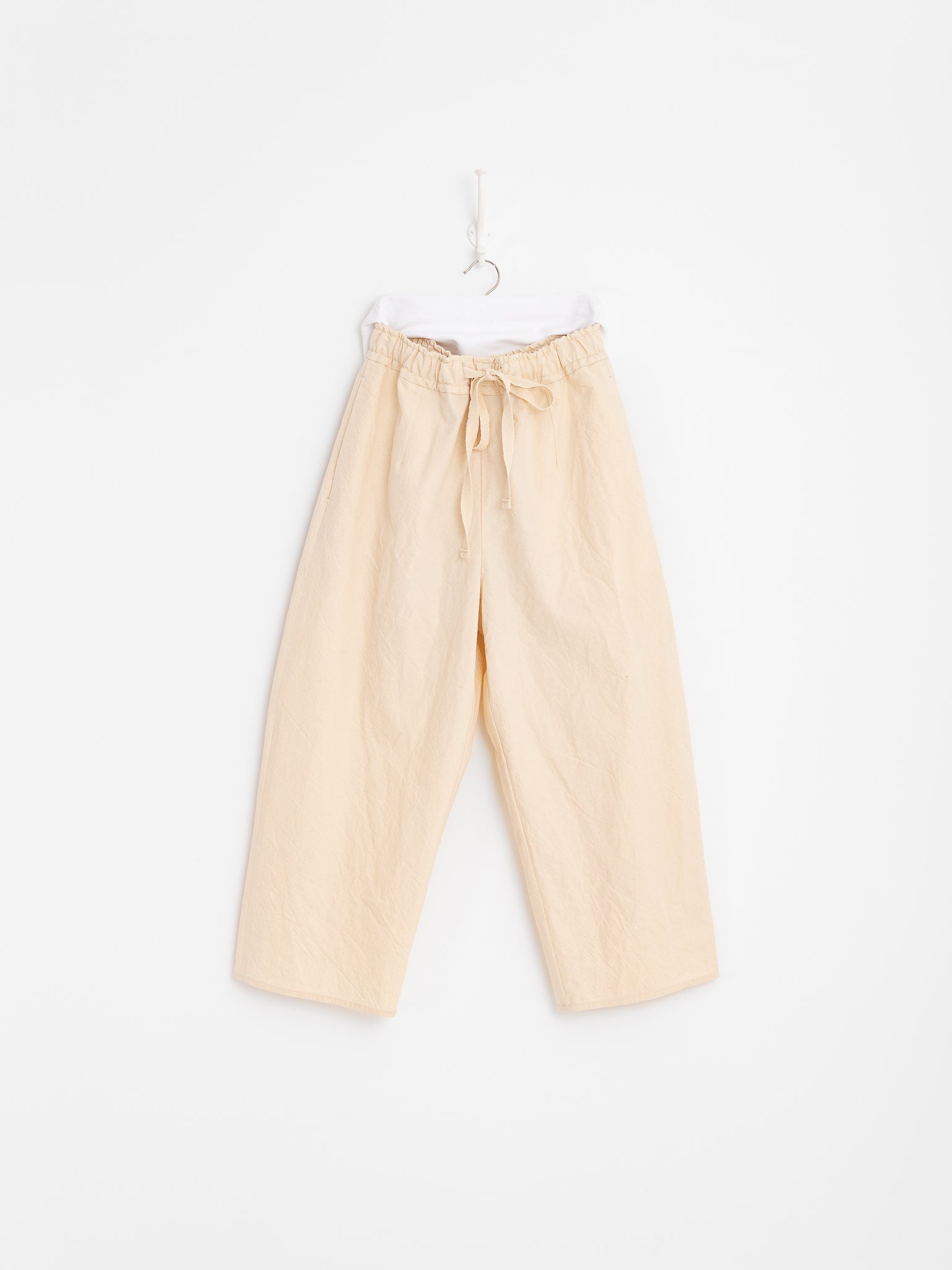 Der Antagonist Pants in Natural - DER ANTAGONIST at Worthwhile - shop PANT