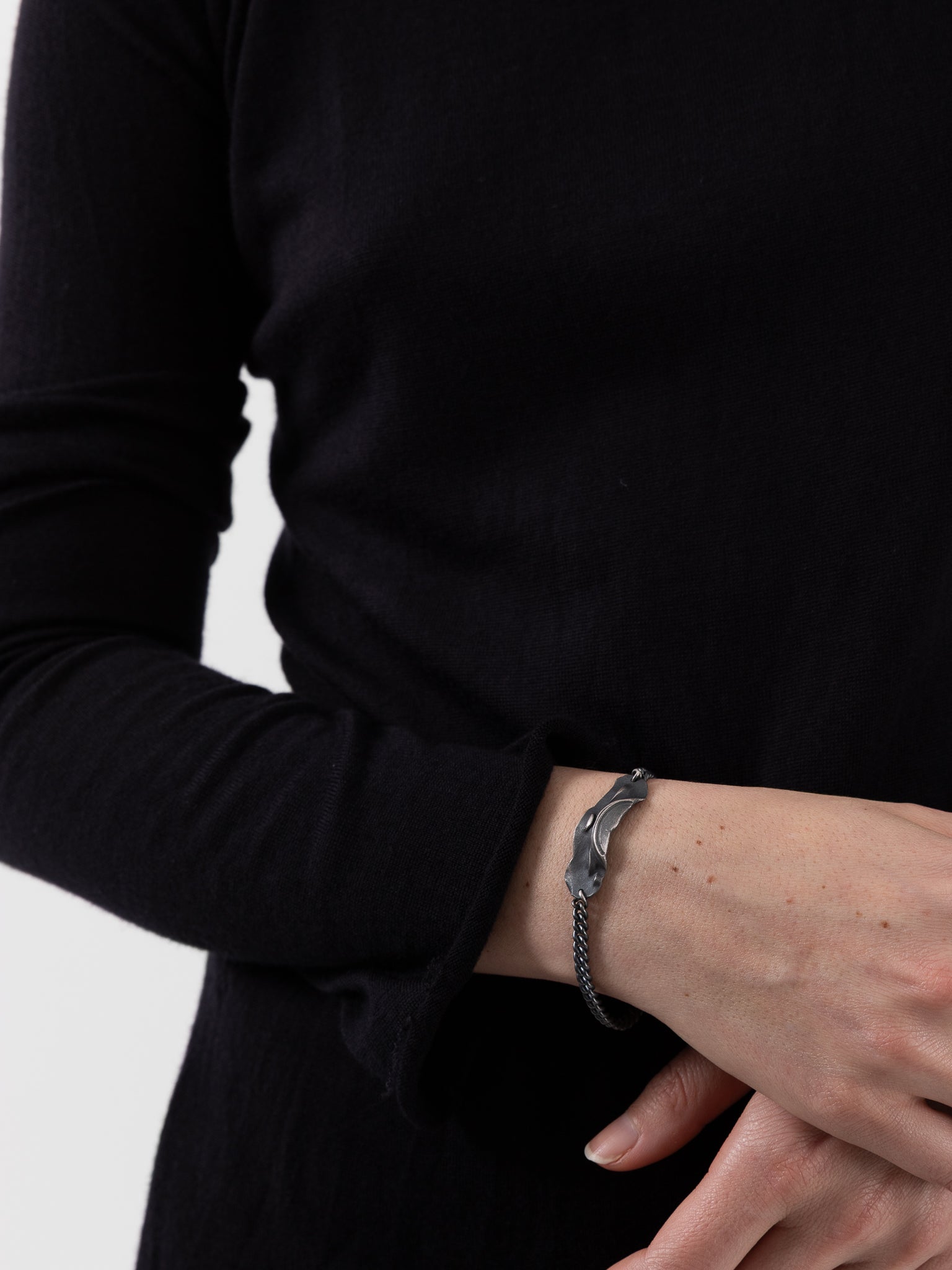 Detaj Bracelet WATCH - B01 - DETAJ at Worthwhile - shop BRACELETS