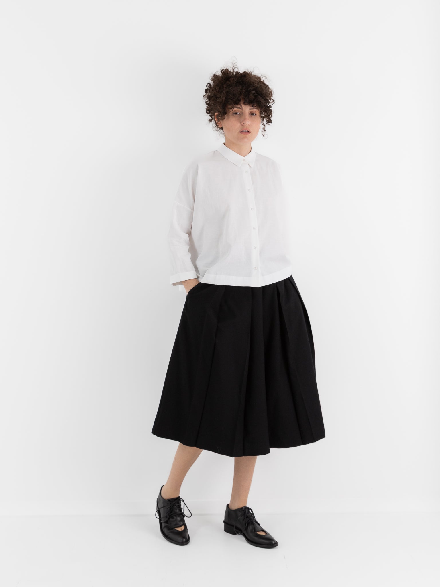 École De Curiosités Polly Pant in Black - ECOLE DE CURIOSITES at Worthwhile - shop PANT