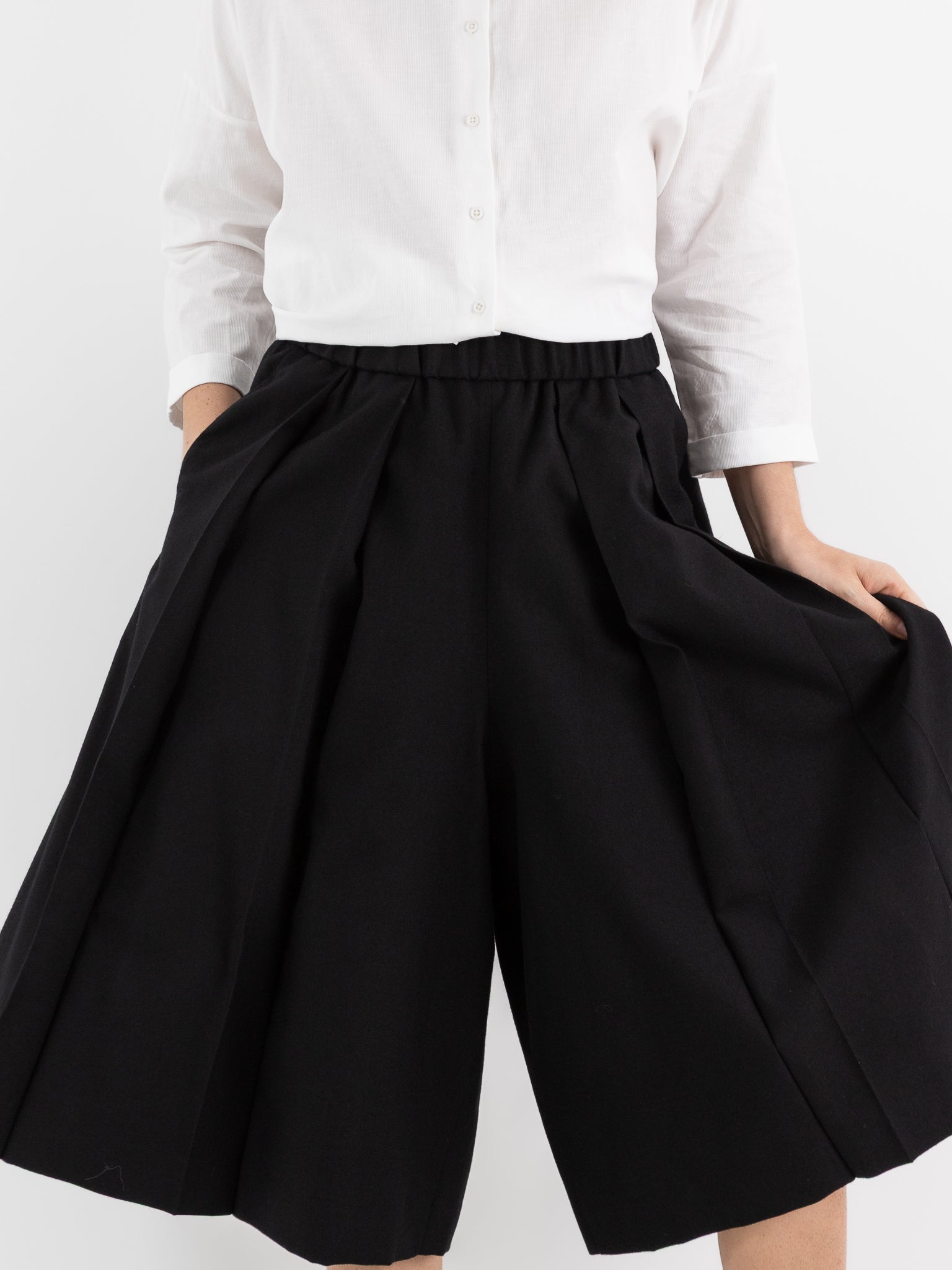 École De Curiosités Polly Pant in Black - ECOLE DE CURIOSITES at Worthwhile - shop PANT