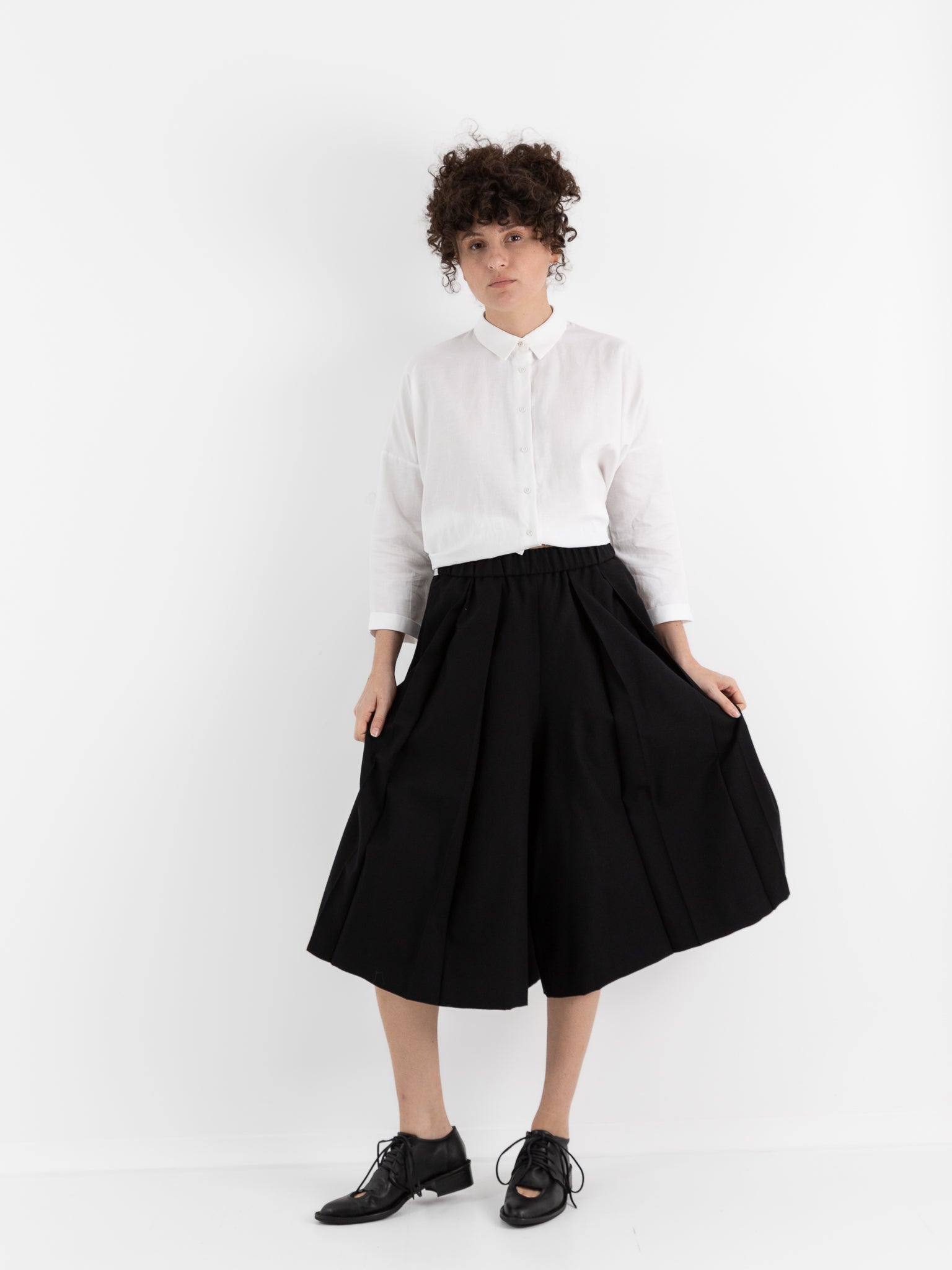 École De Curiosités Polly Pant in Black - ECOLE DE CURIOSITES at Worthwhile - shop PANT