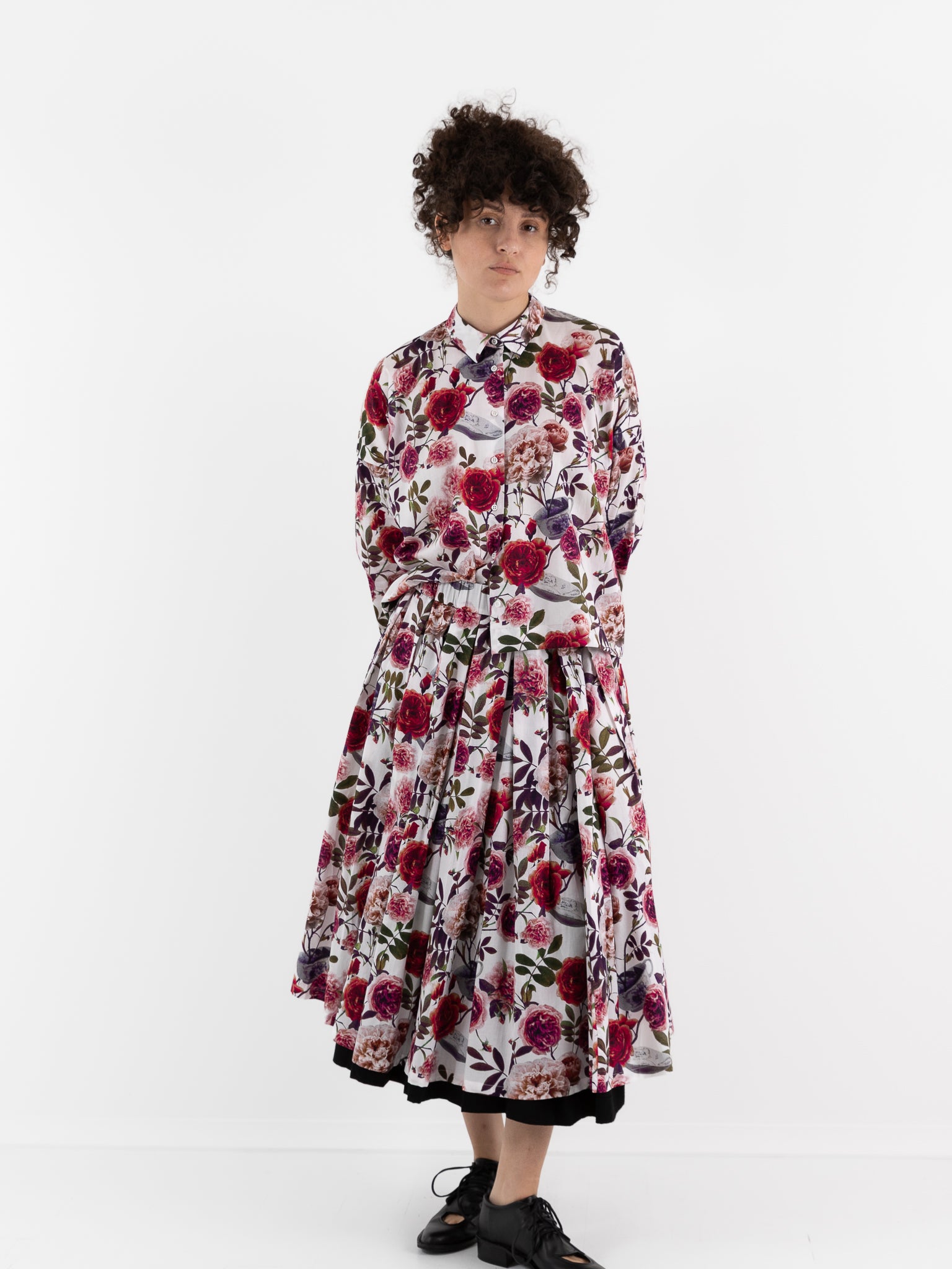 École De Curiosités Solange Reversible Skirt in White/Roses - ECOLE DE CURIOSITES at Worthwhile