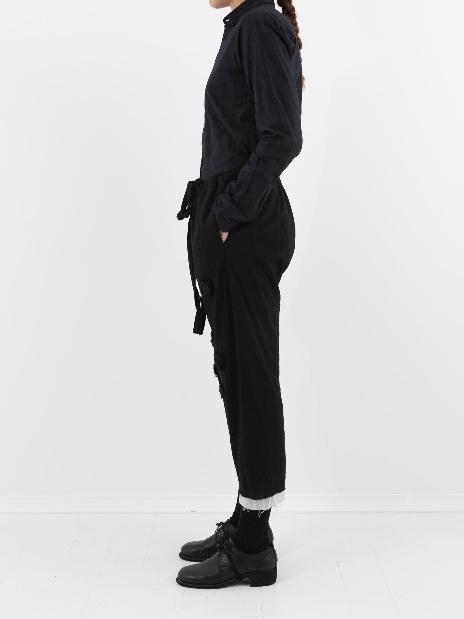 パンツ ELENA DAWSON pants Elena Dawson Drawstring Pant with Rosebuds, Black at Worthwhile