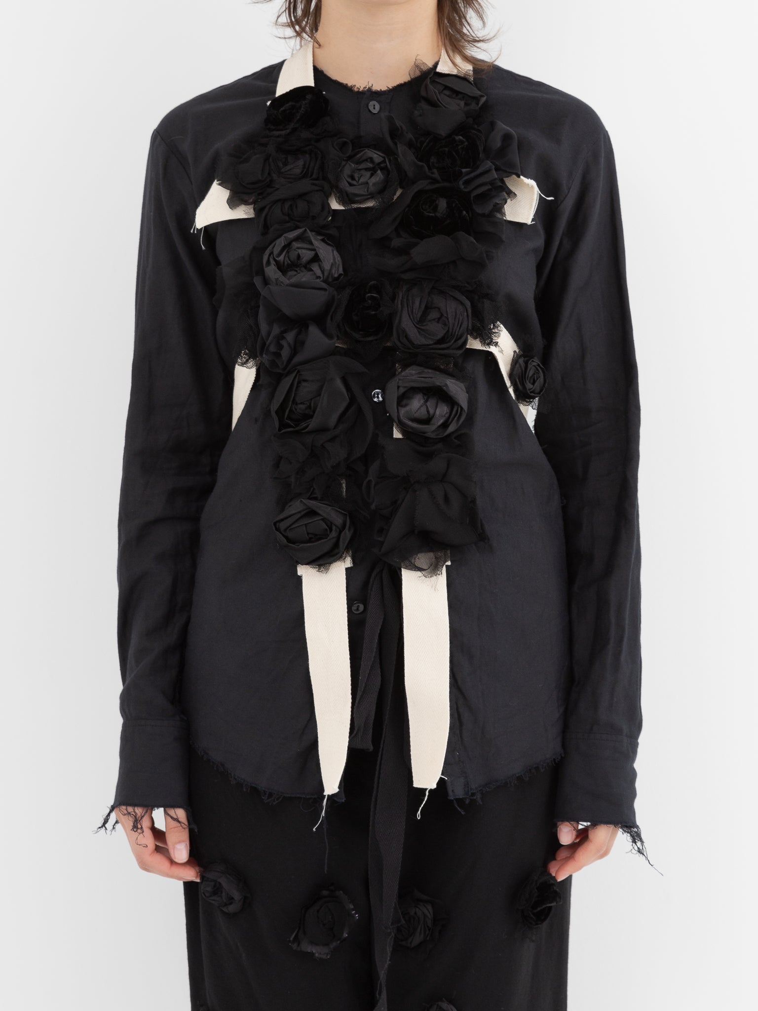 Elena Dawson Rosebud Harness in Cream with Black Roses