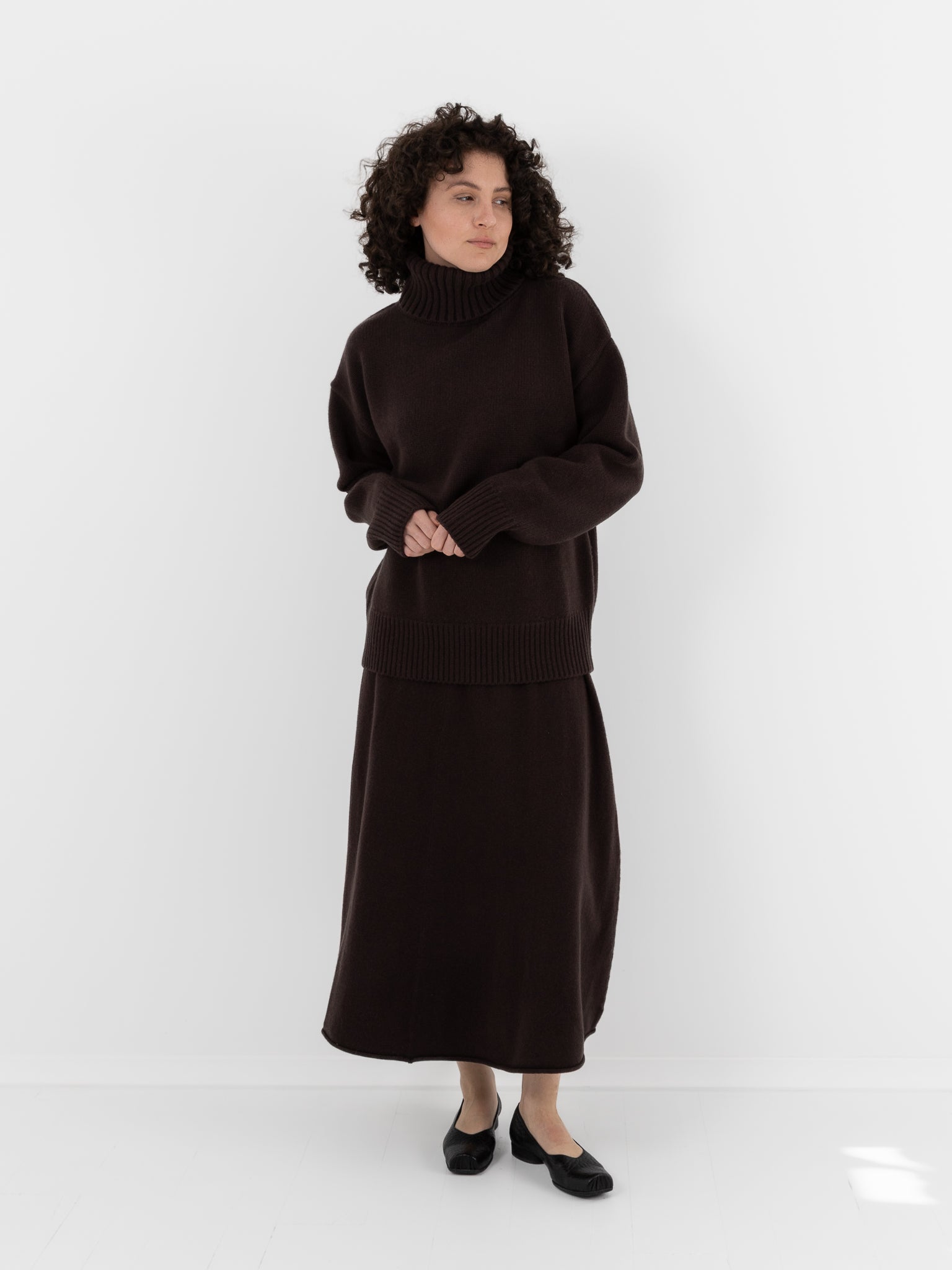 Extreme Cashmere n°20 Oversize Xtra Turtleneck in Dark Brown - EXTREME CASHMERE at Worthwhile - shop SWEATER