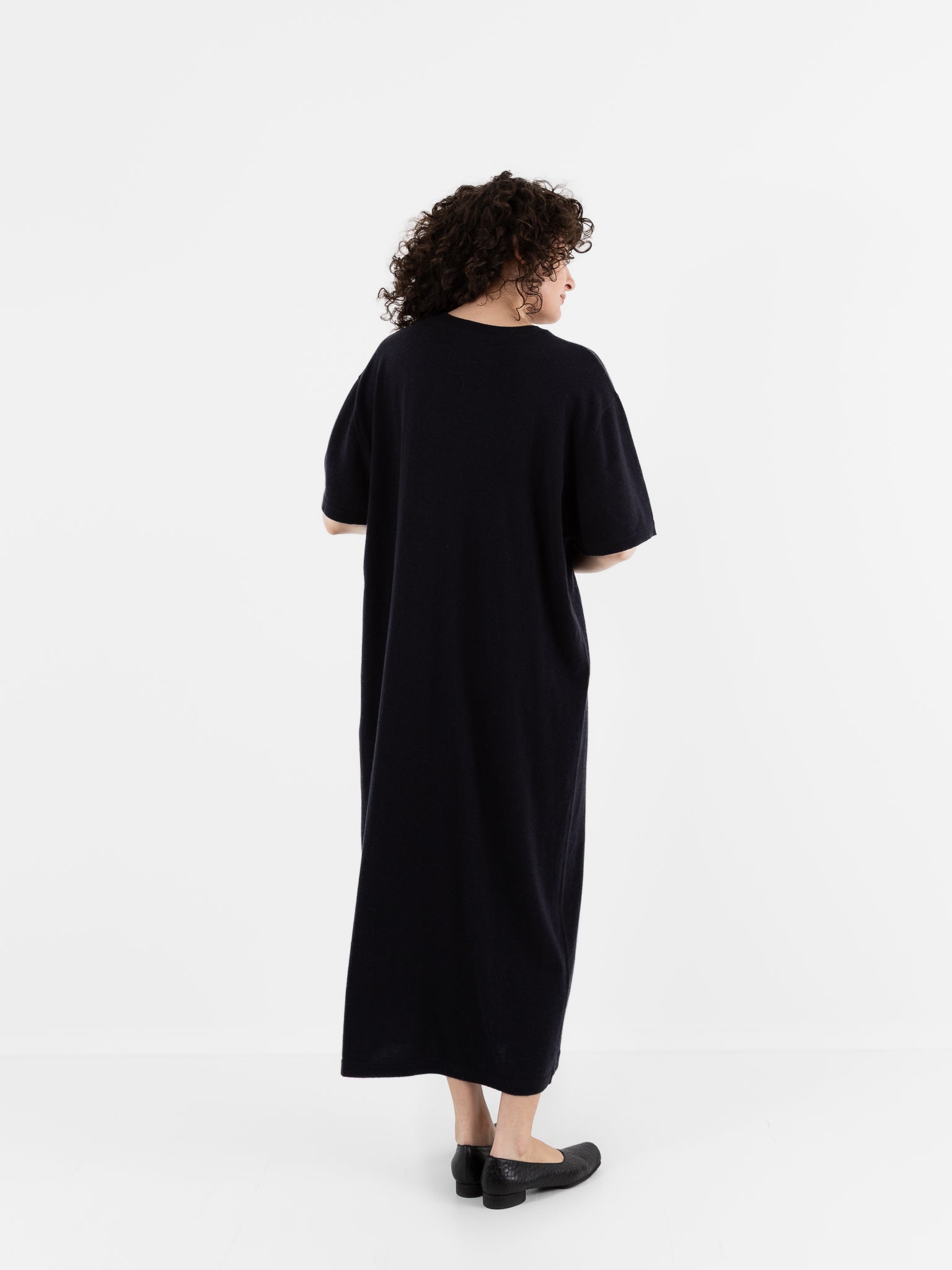 Extreme Cashmere n°321 Kris Dress in Navy - EXTREME CASHMERE at Worthwhile