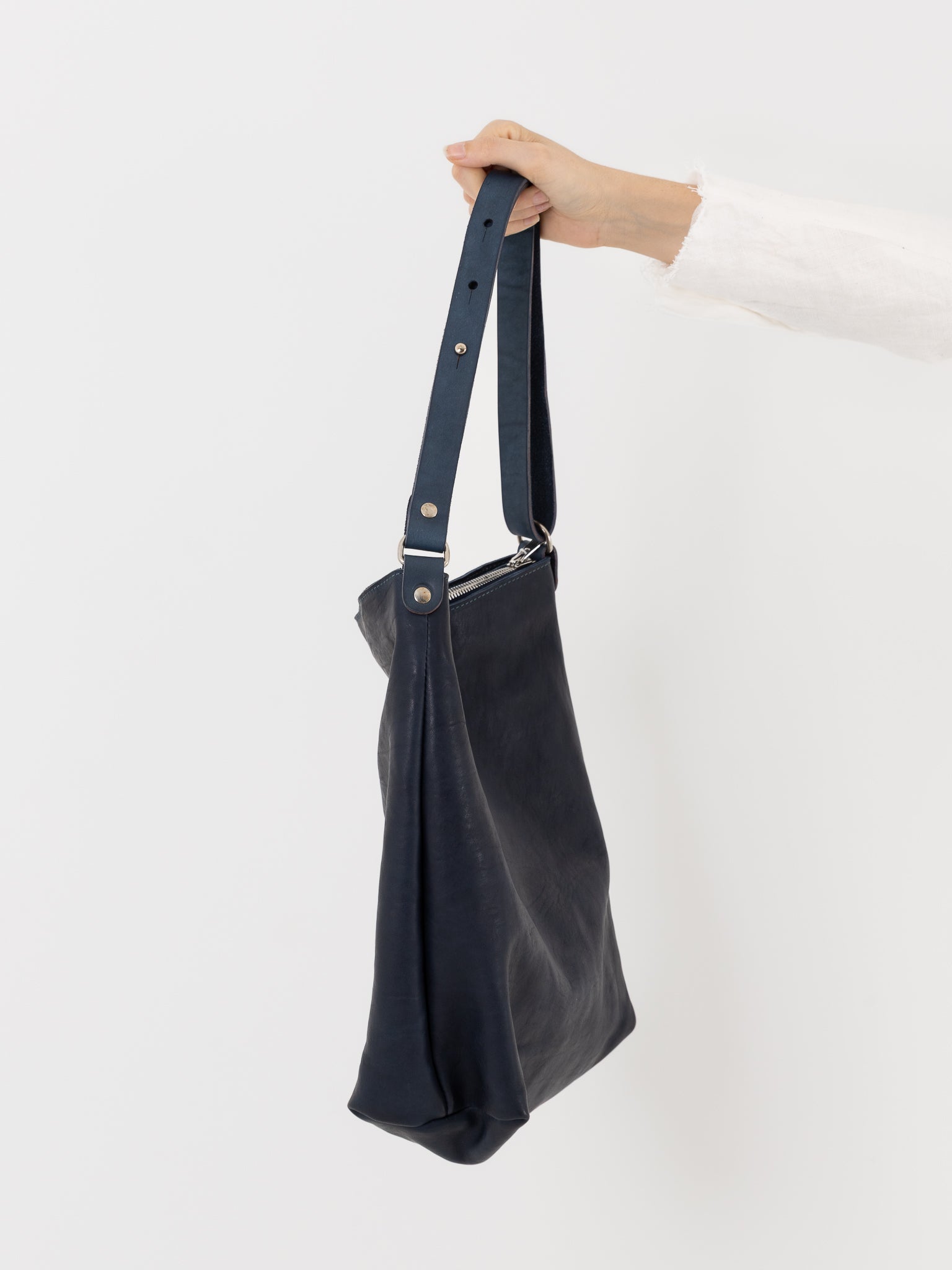 Guidi Shoulder Bag RA01 in Navy - GUIDI at Worthwhile - shop BAG