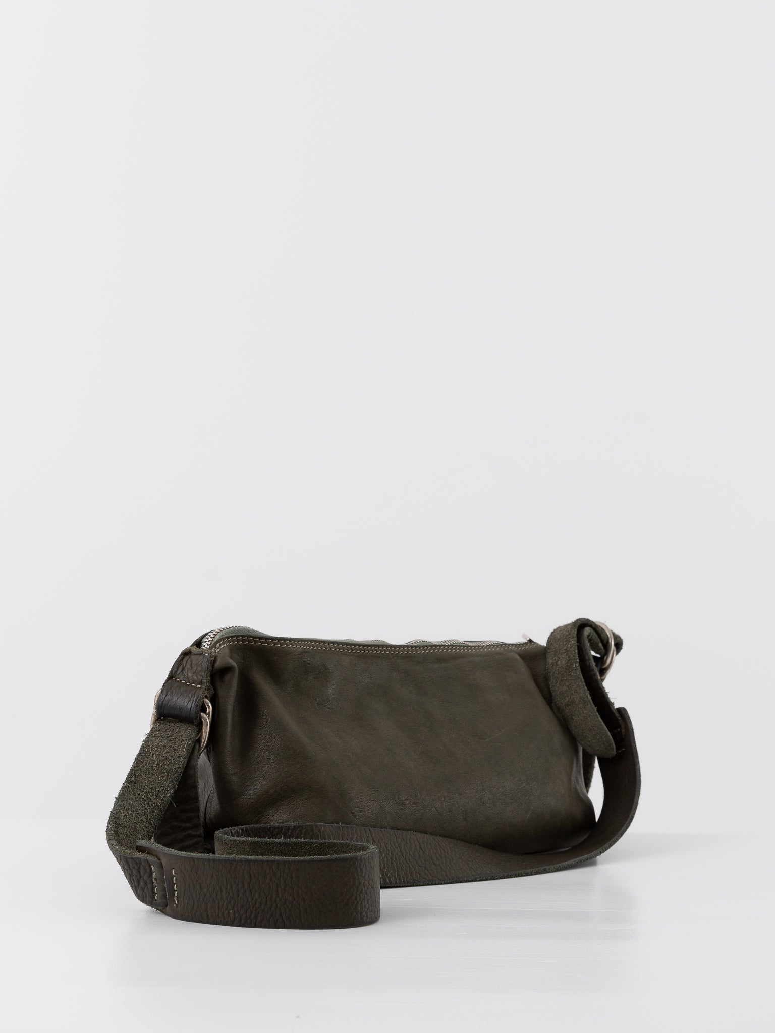 Guidi Crossbody Bag Q150 - Worthwhile