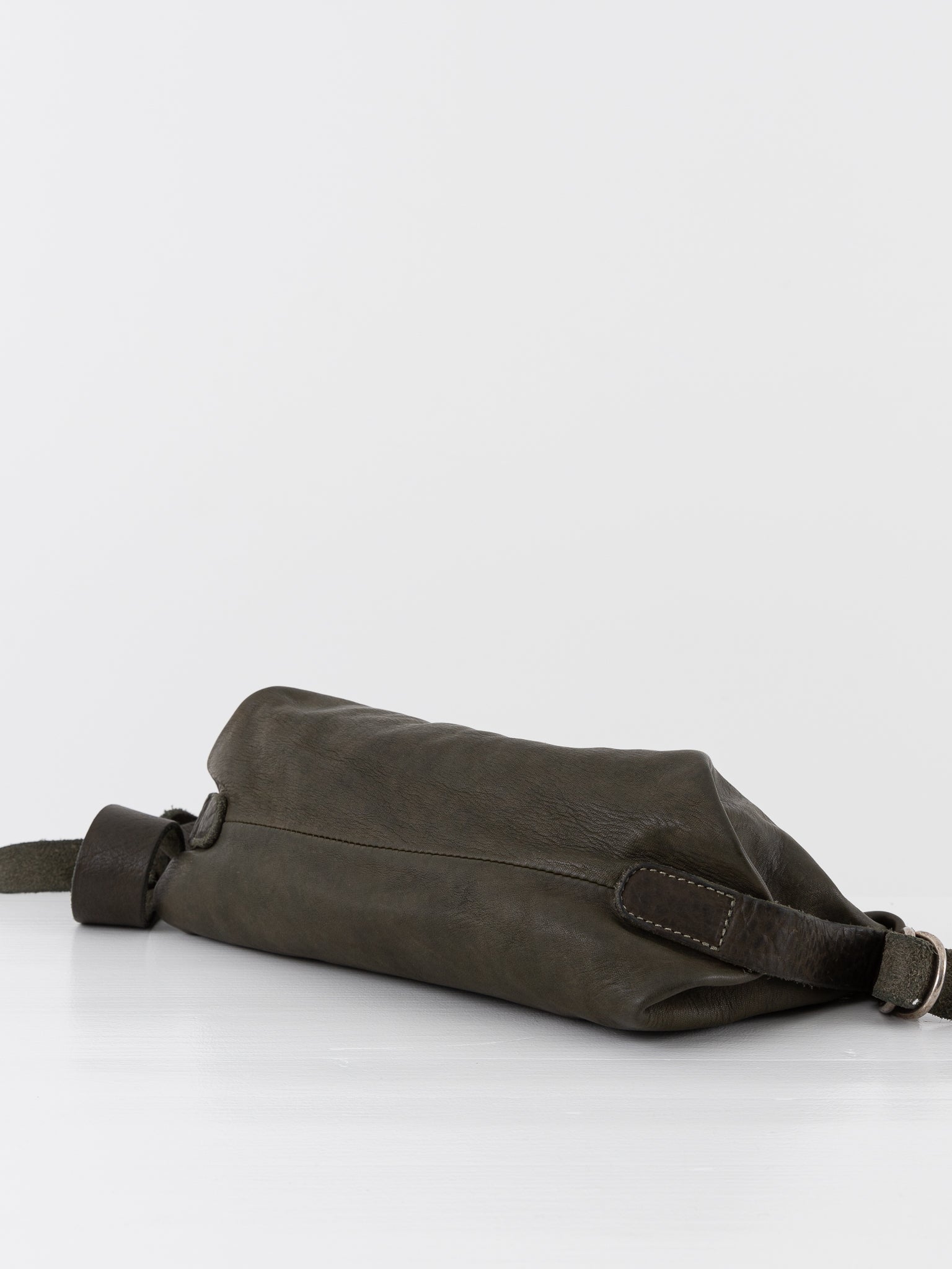 Guidi Crossbody Bag Q150 in Army Green at Worthwhile