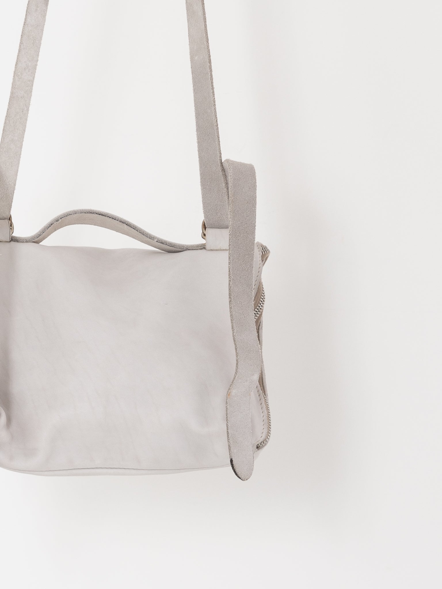 Guidi M100 Messenger Bag - Worthwhile Guidi M100 Messenger Bag - Worthwhile