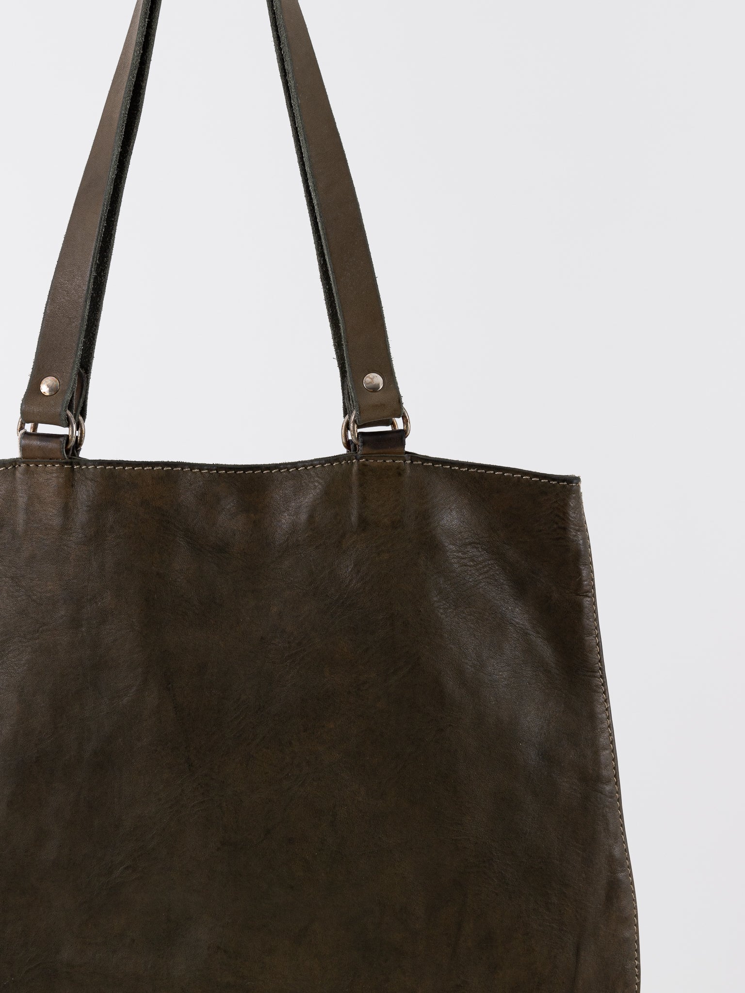 Guidi Shoulder Bag RH01 in Army Green - GUIDI at Worthwhile - shop BAG