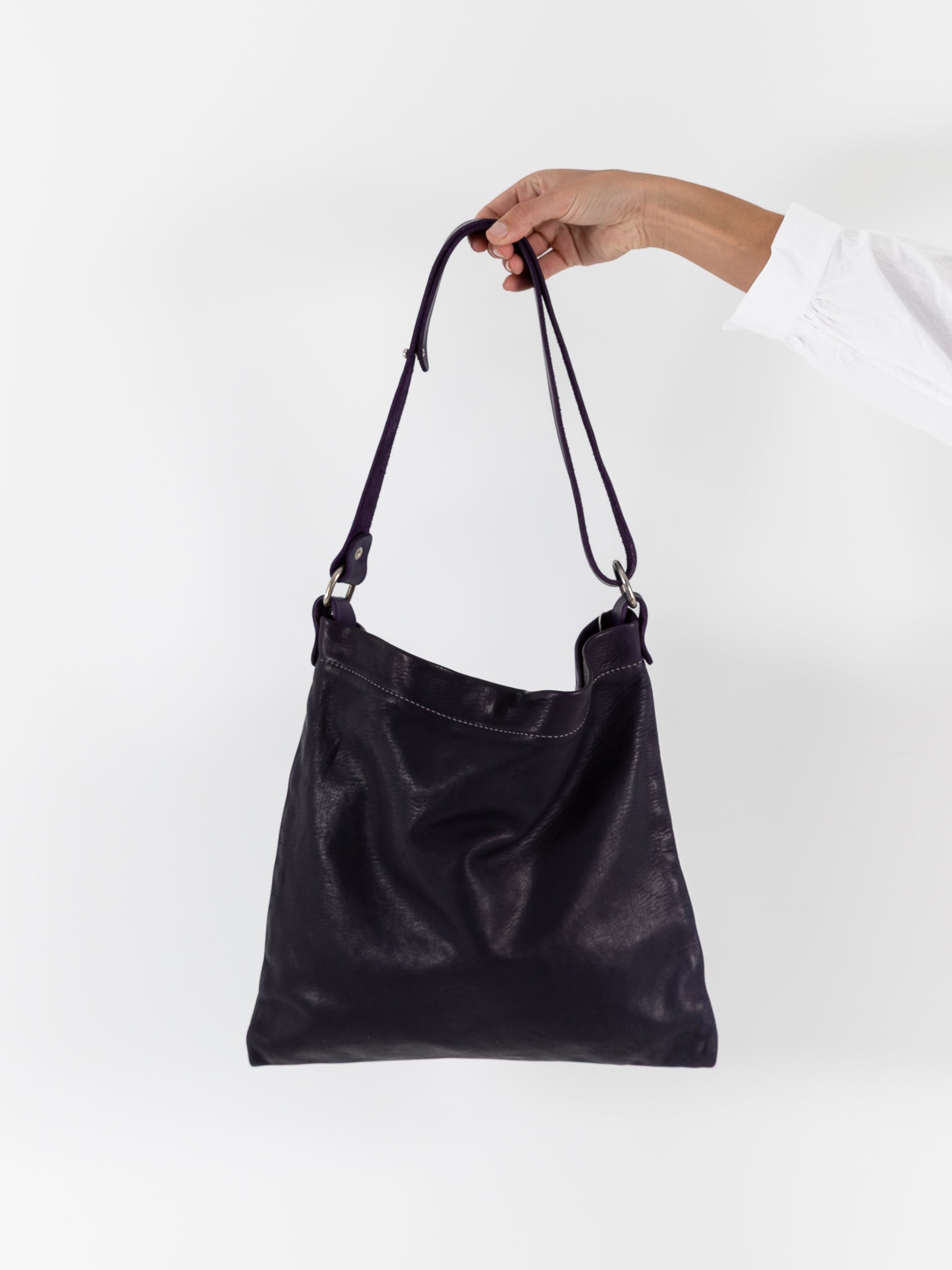 Guidi Shoulder Bag RE01 - Worthwhile