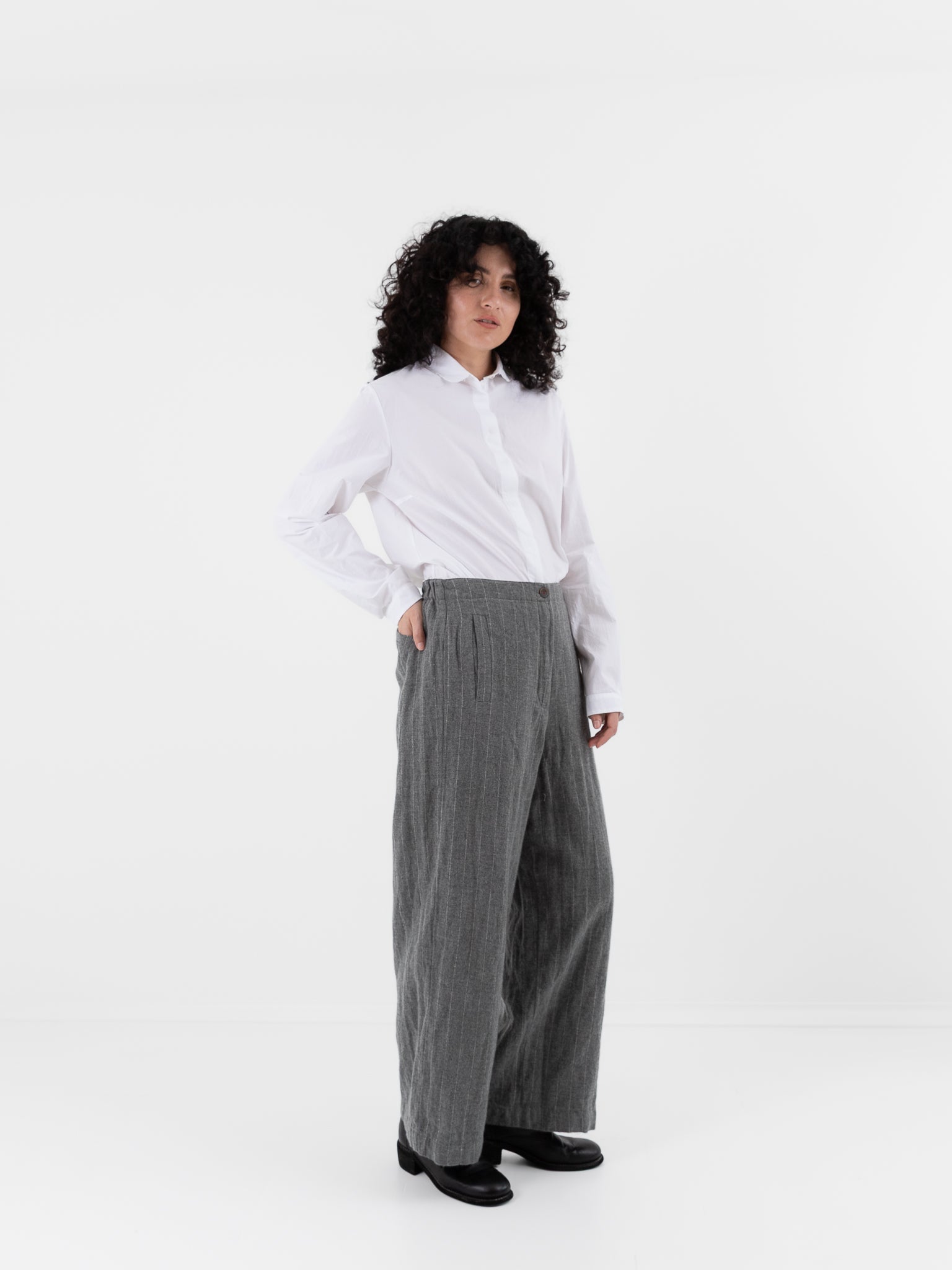 Hannoh Wessel Pants Paulette in Grey - HANNOH at Worthwhile - shop PANT