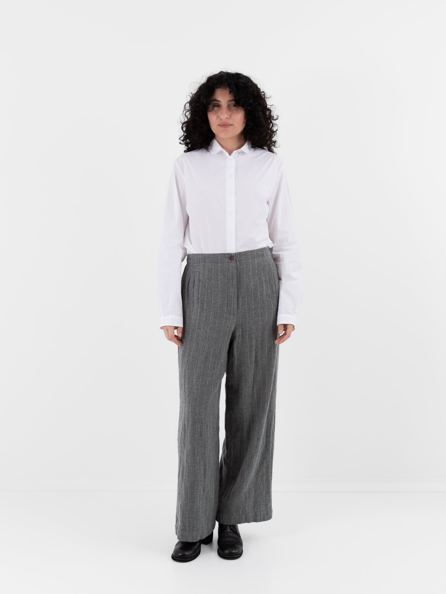Hannoh Wessel Pants Paulette in Grey - HANNOH at Worthwhile - shop PANT