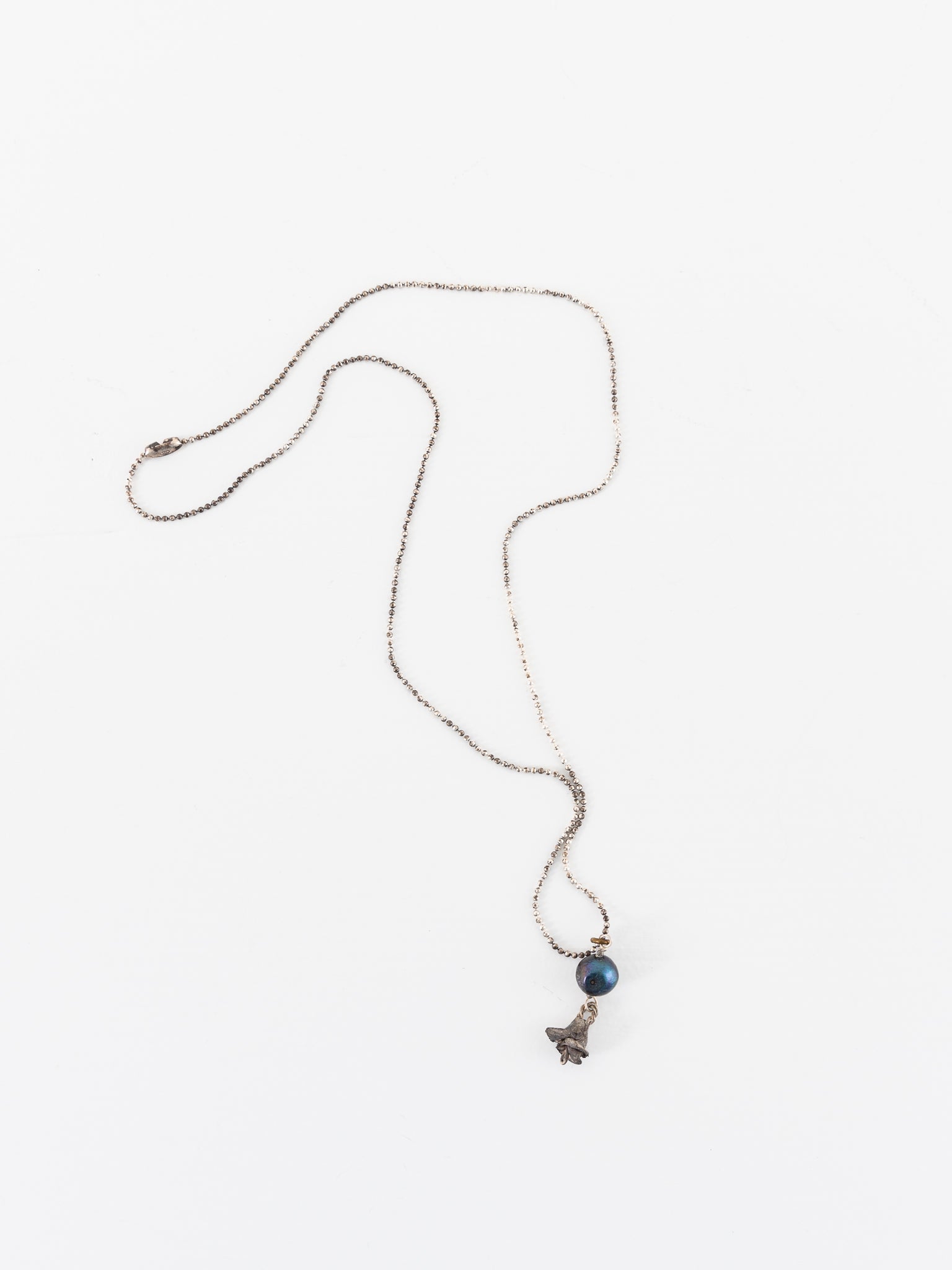 Atelier Inscrire Keshi Pearl with Rose Necklace - Worthwhile - ATELIER INSCRIRE