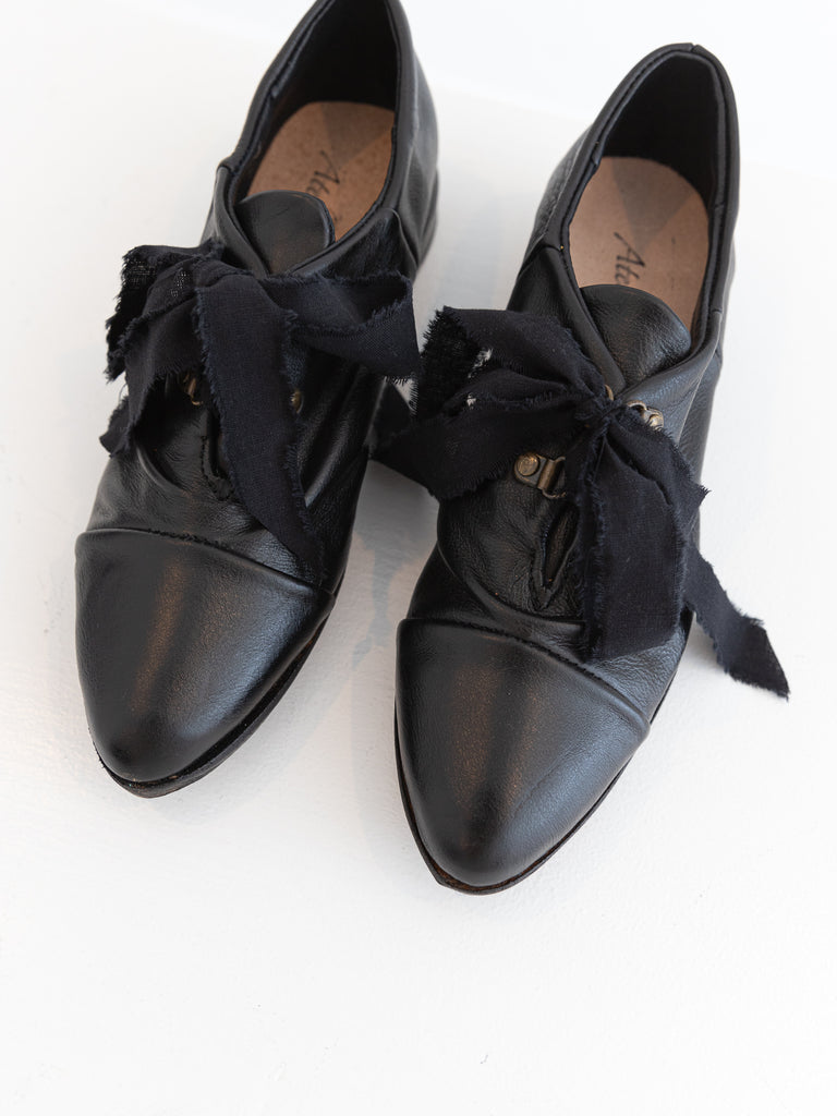 Atelier Inscrire Byron Shoe - Worthwhile