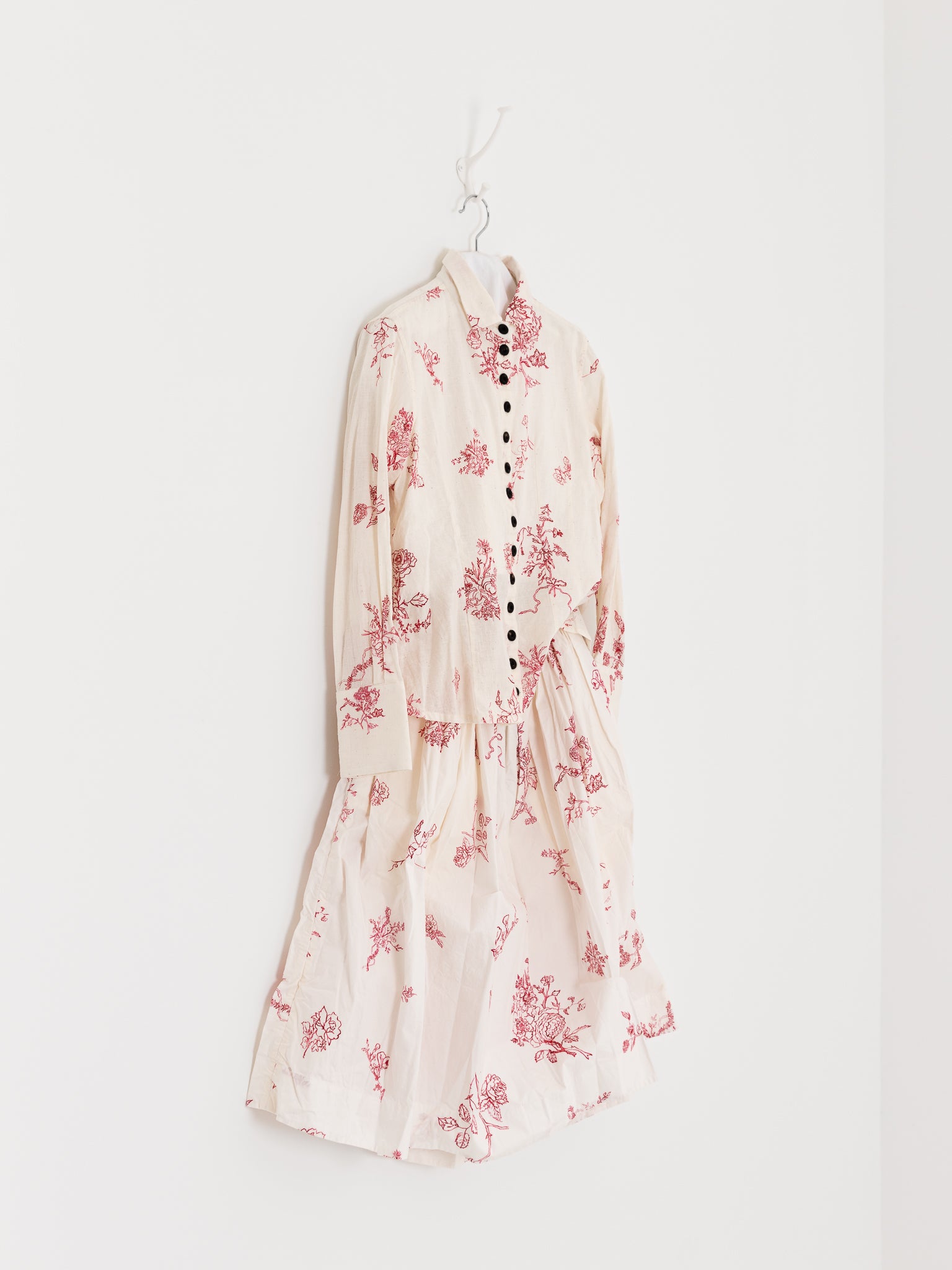 John Alexander Skelton Gather Skirt in White/Red - JOHN ALEXANDER SKELTON at Worthwhile - shop SKIRT