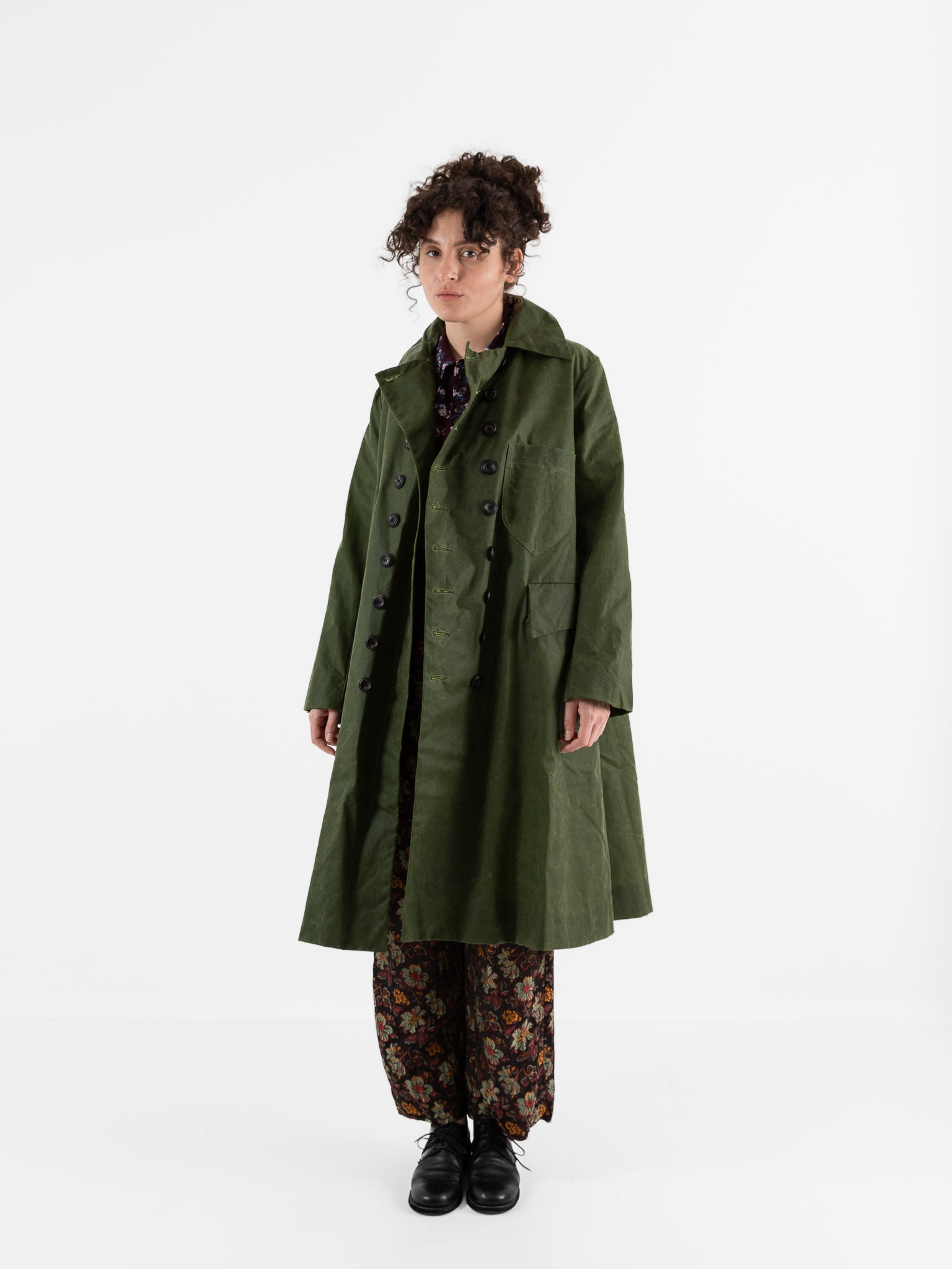 John Alexander Skelton Erskine Coat in Green - JOHN ALEXANDER SKELTON at Worthwhile