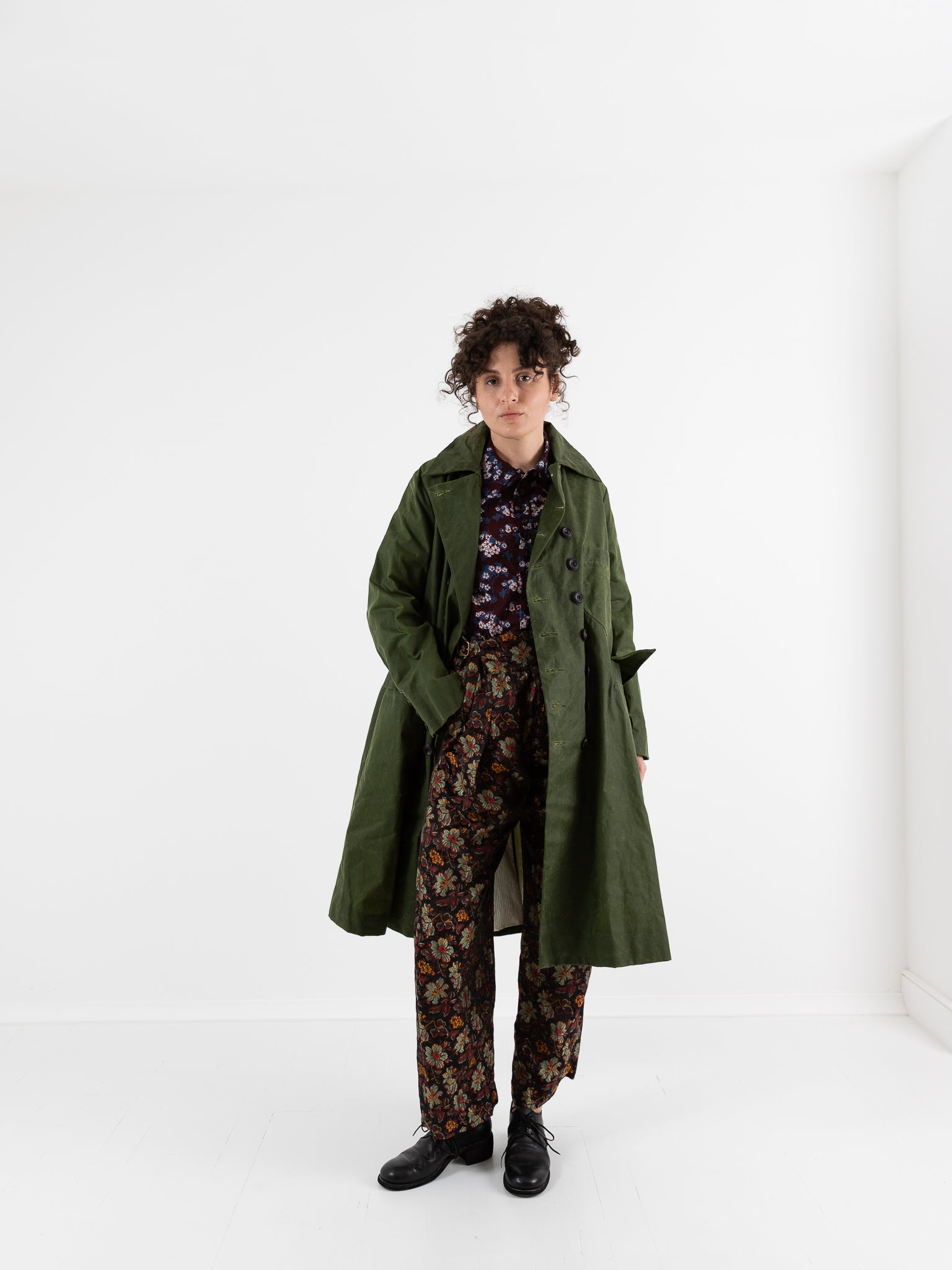 John Alexander Skelton Erskine Coat in Green - JOHN ALEXANDER SKELTON at Worthwhile