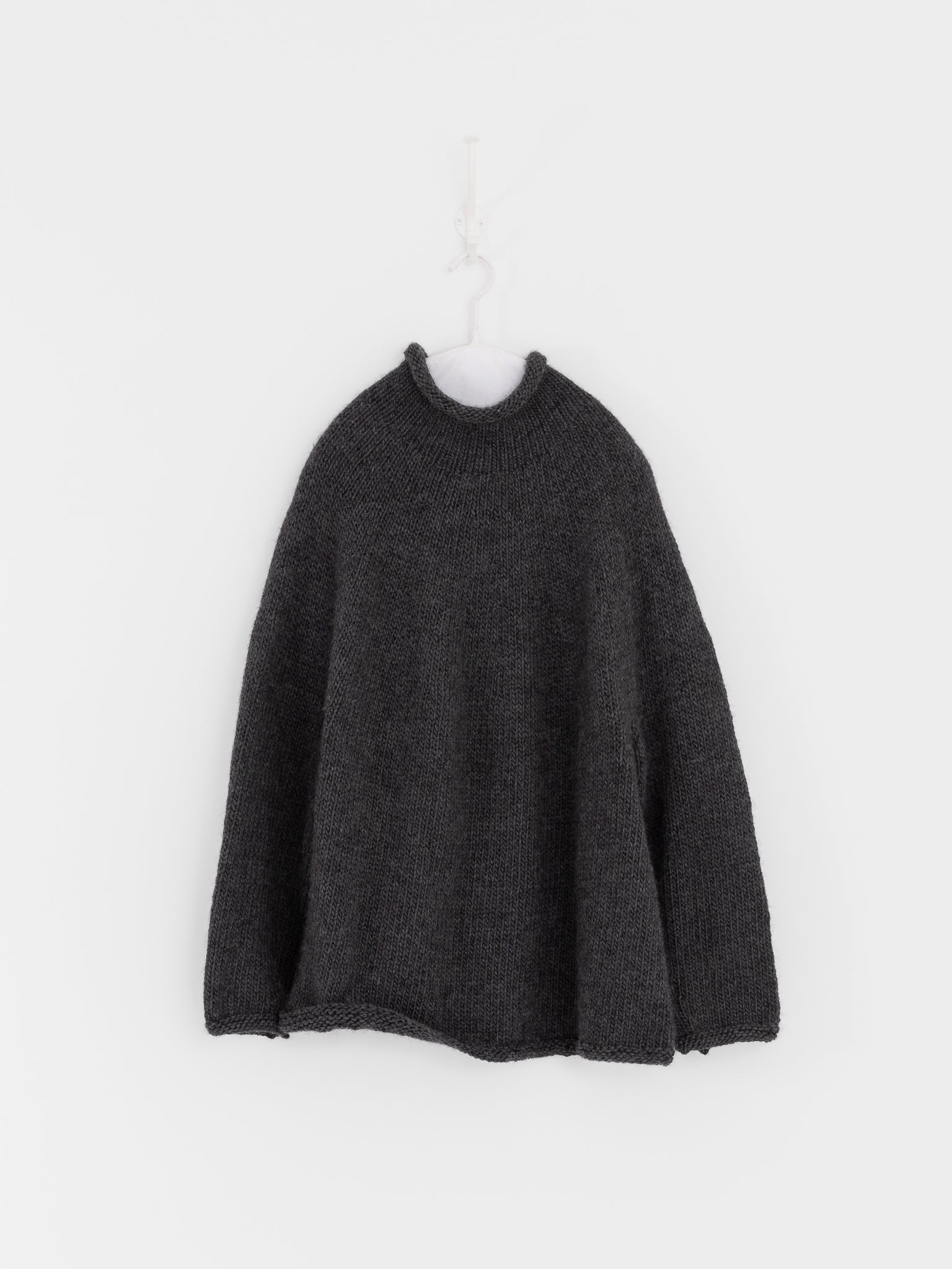 Nitto Cafe Da Manha Sweater in Anthracite Grey - NITTO at Worthwhile - shop SWEATER