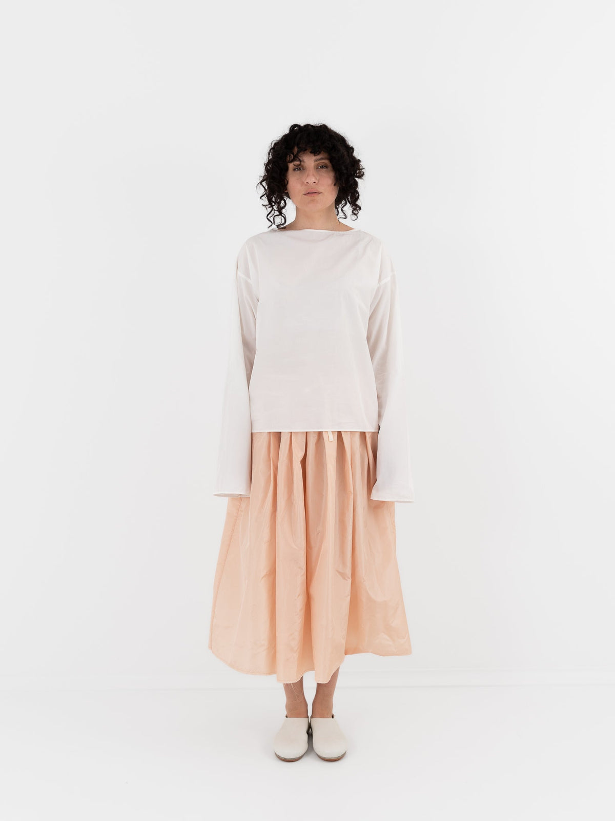 Nitto Duna Blouse in Off White - NITTO at Worthwhile - shop TOP