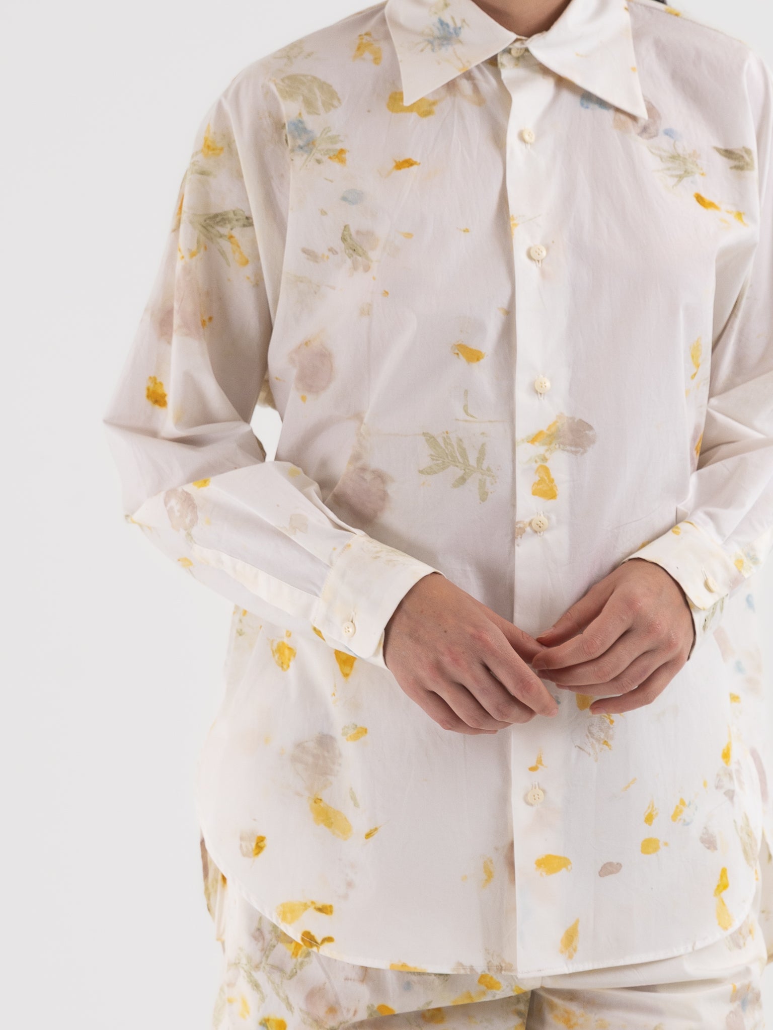 Quitan Wide Shirt in Flower No. 1 - QUITAN at Worthwhile - shop TOP