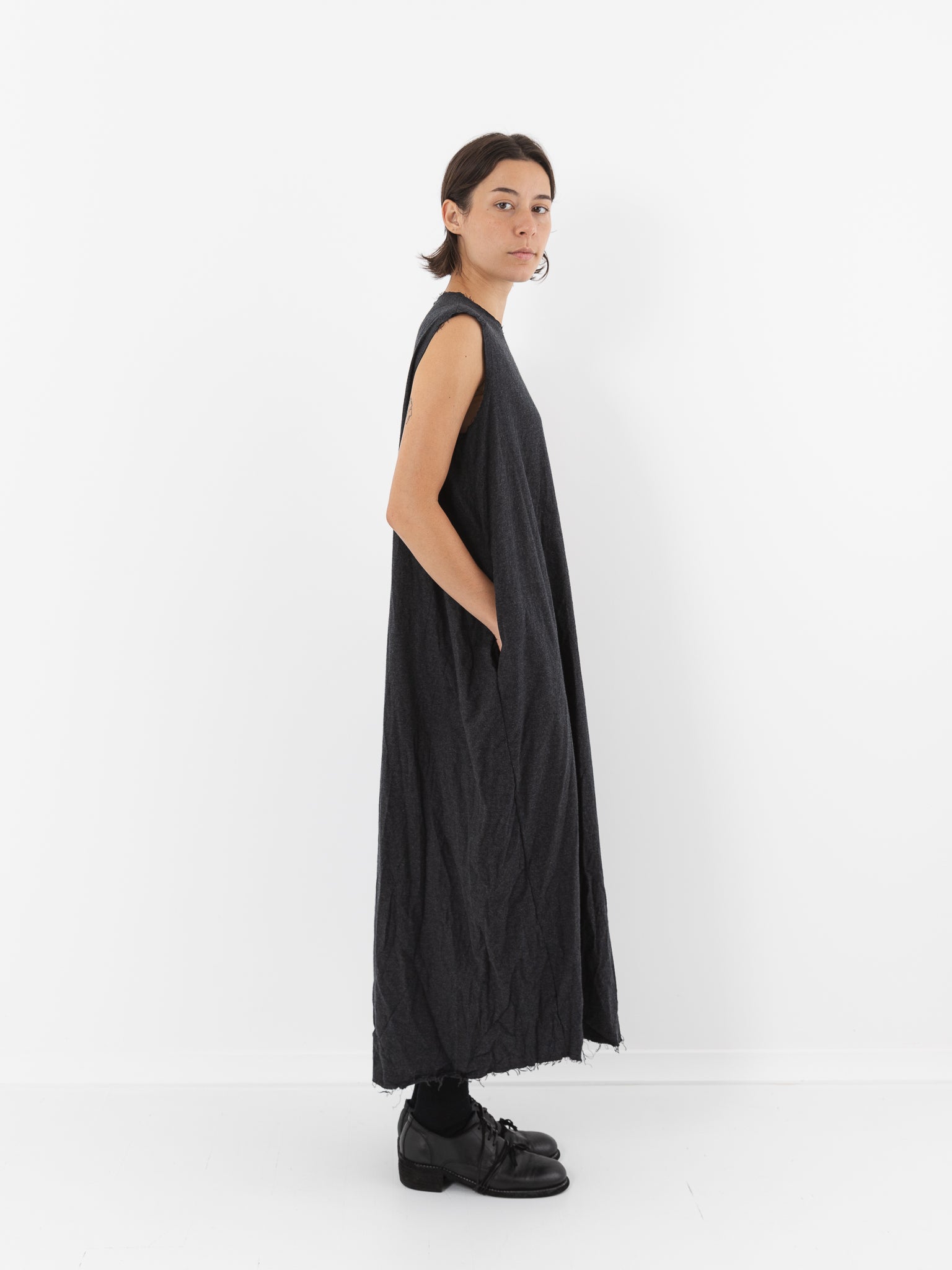 SCHA Sleeveless Dress - Worthwhile - SCHA