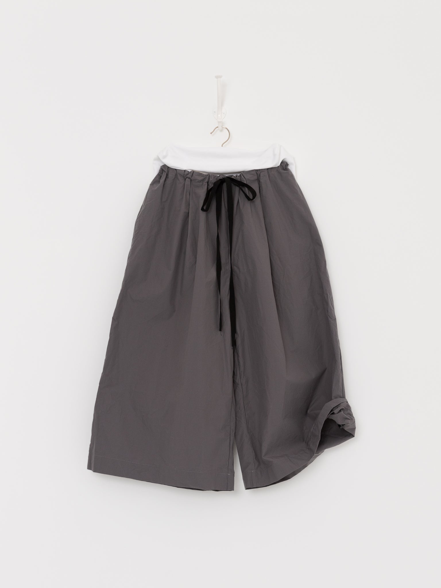 SCHA Volume Pant in Charcoal Grey - SCHA at Worthwhile - shop PANT