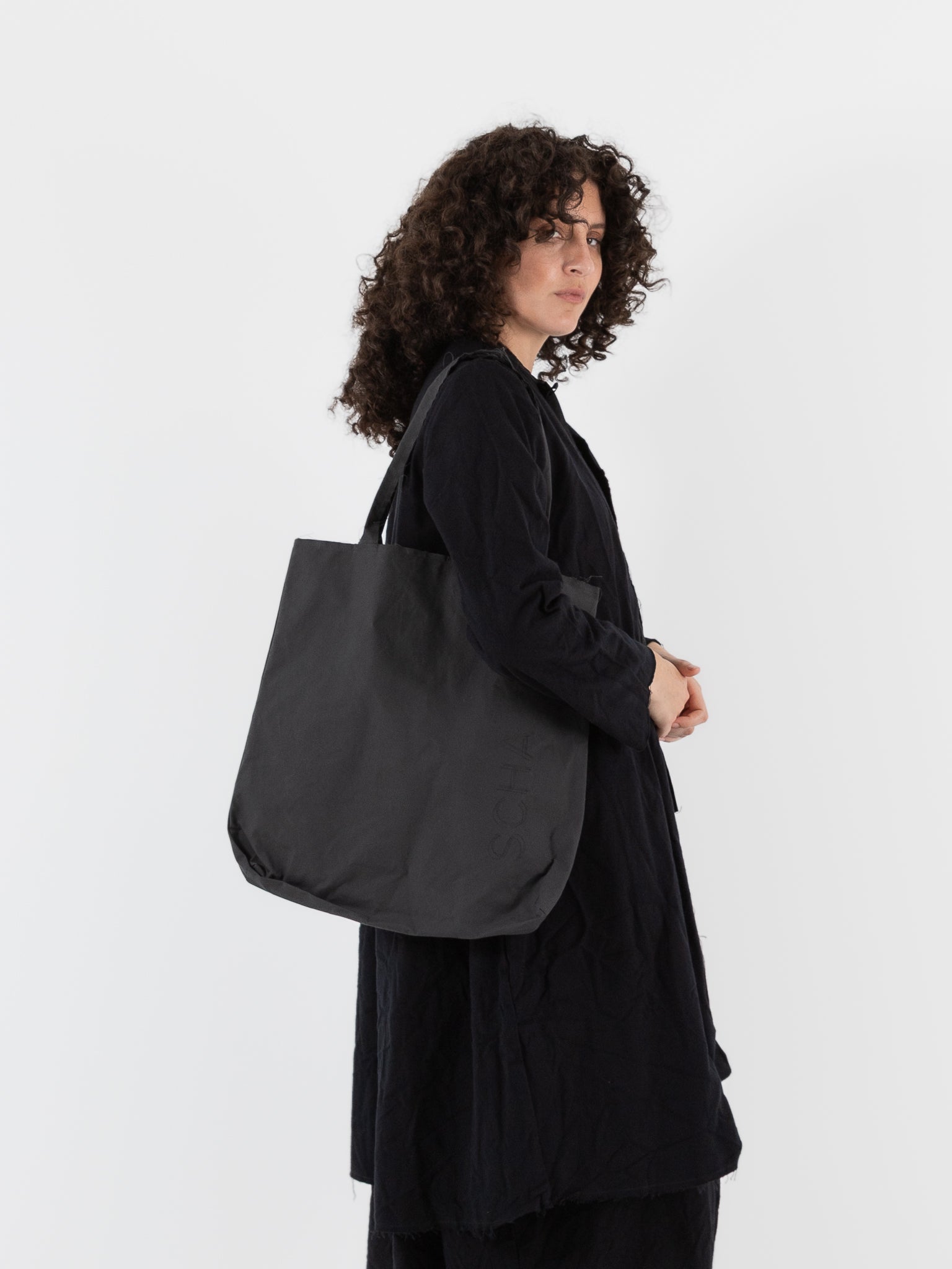 SCHA Big Carry Bag in Charcoal Grey - Worthwhile