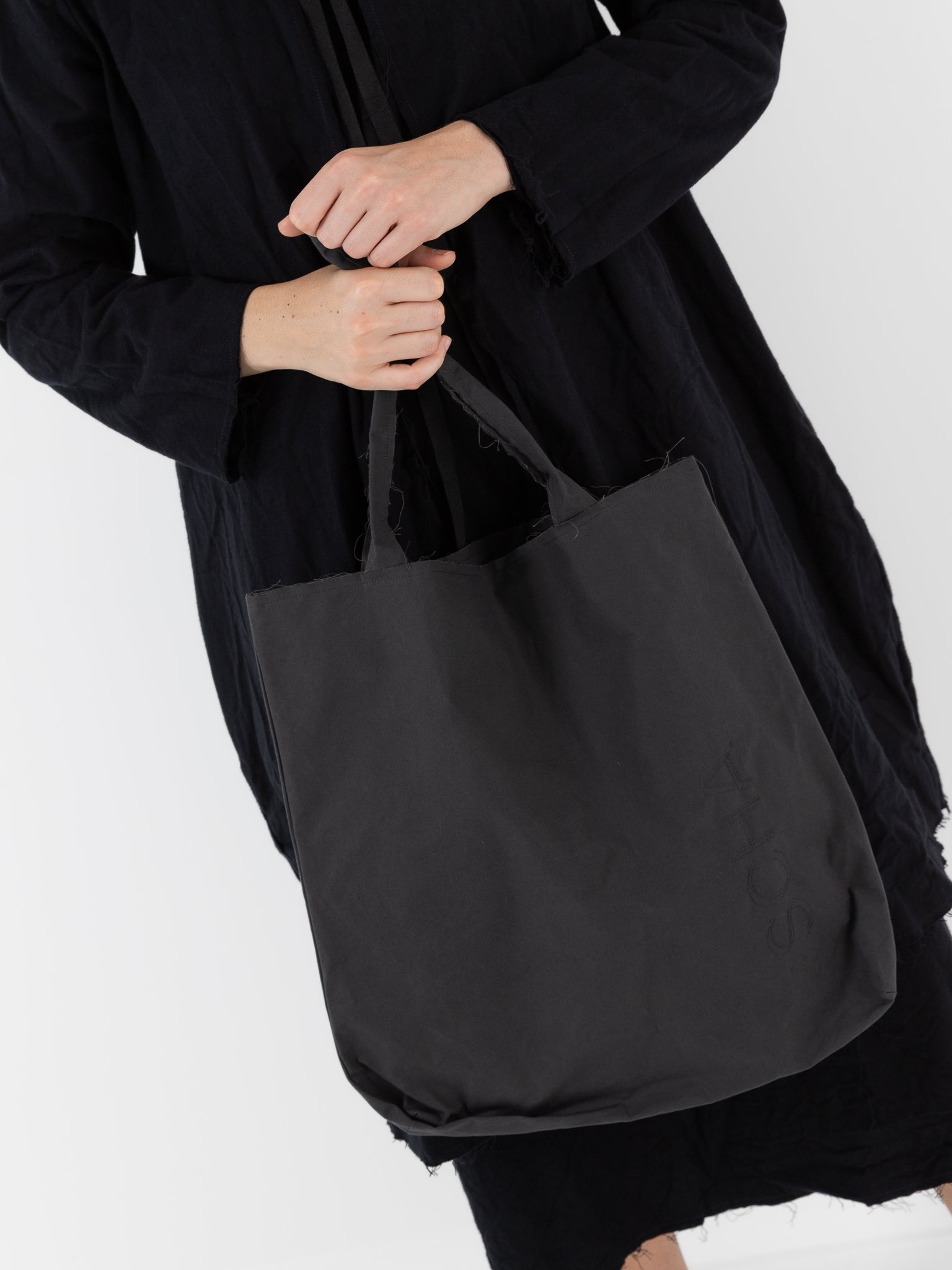 SCHA Big Carry Bag in Charcoal Grey - Worthwhile